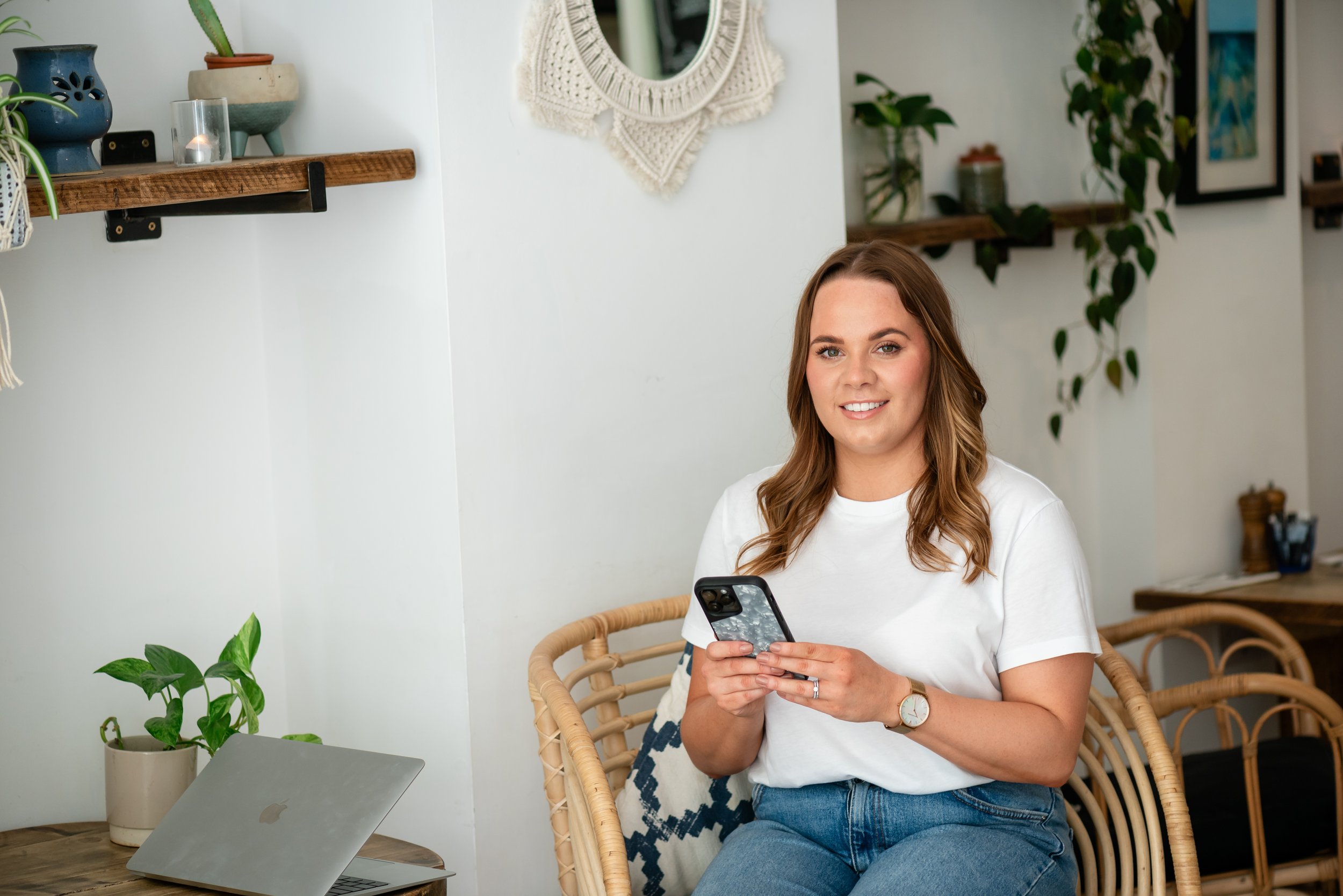 Why small business owners need a social media manager in 2026