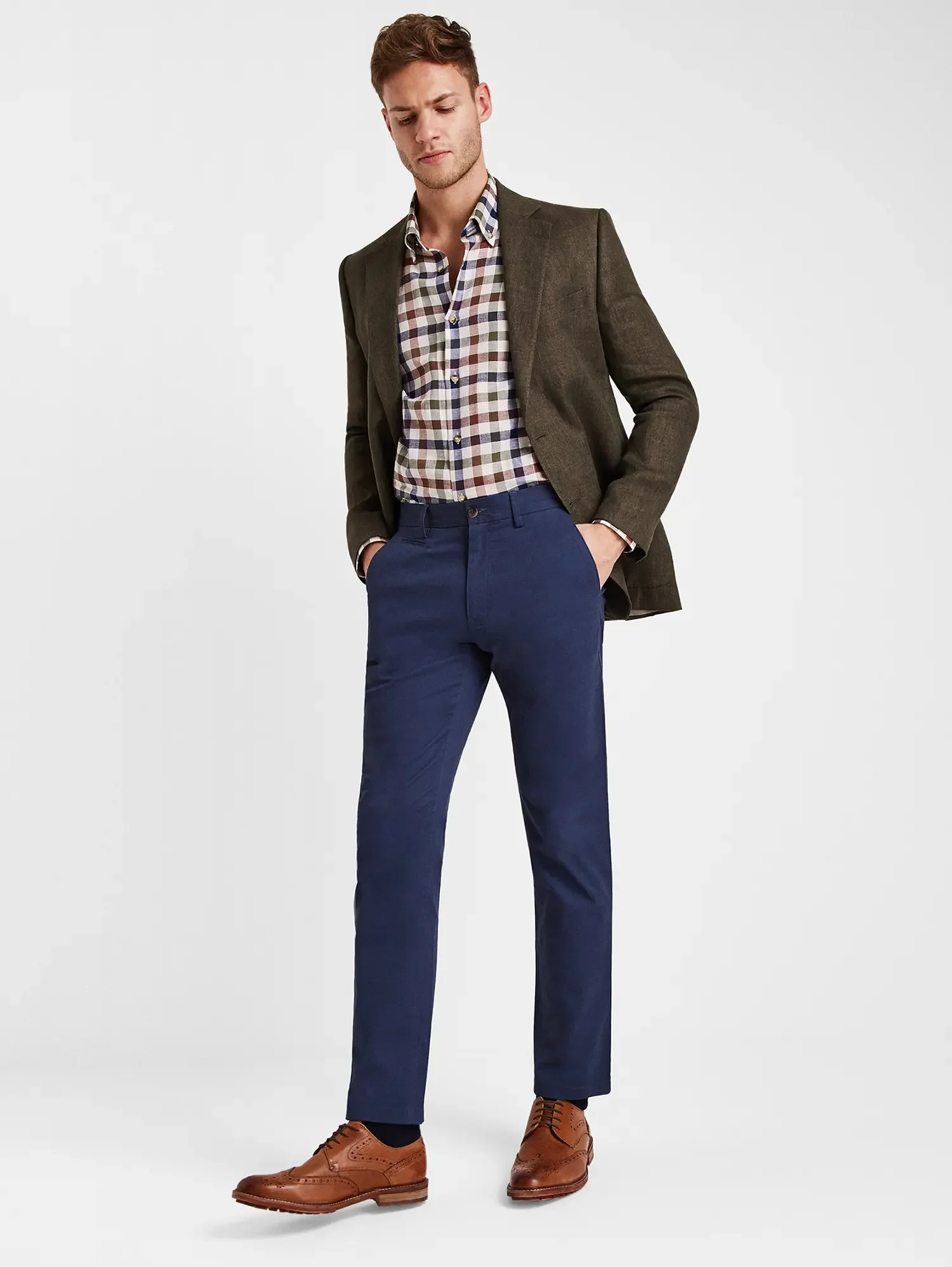 ecommerce-model-menswear-studio-1.webp
