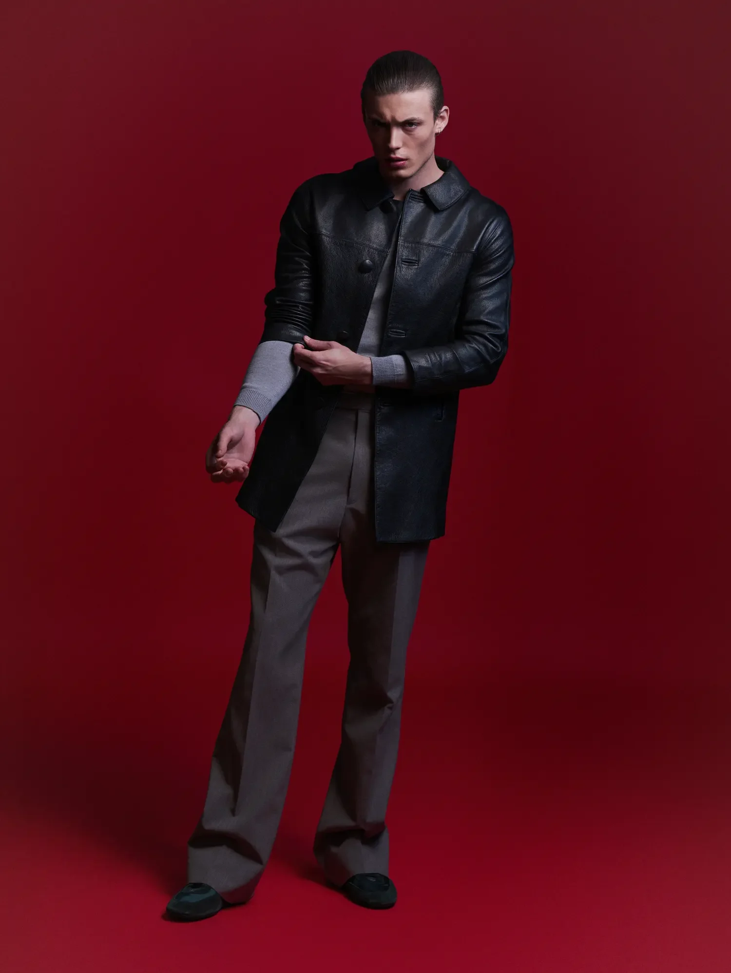 fashion-editorial-menswear-photo-studio-5.webp
