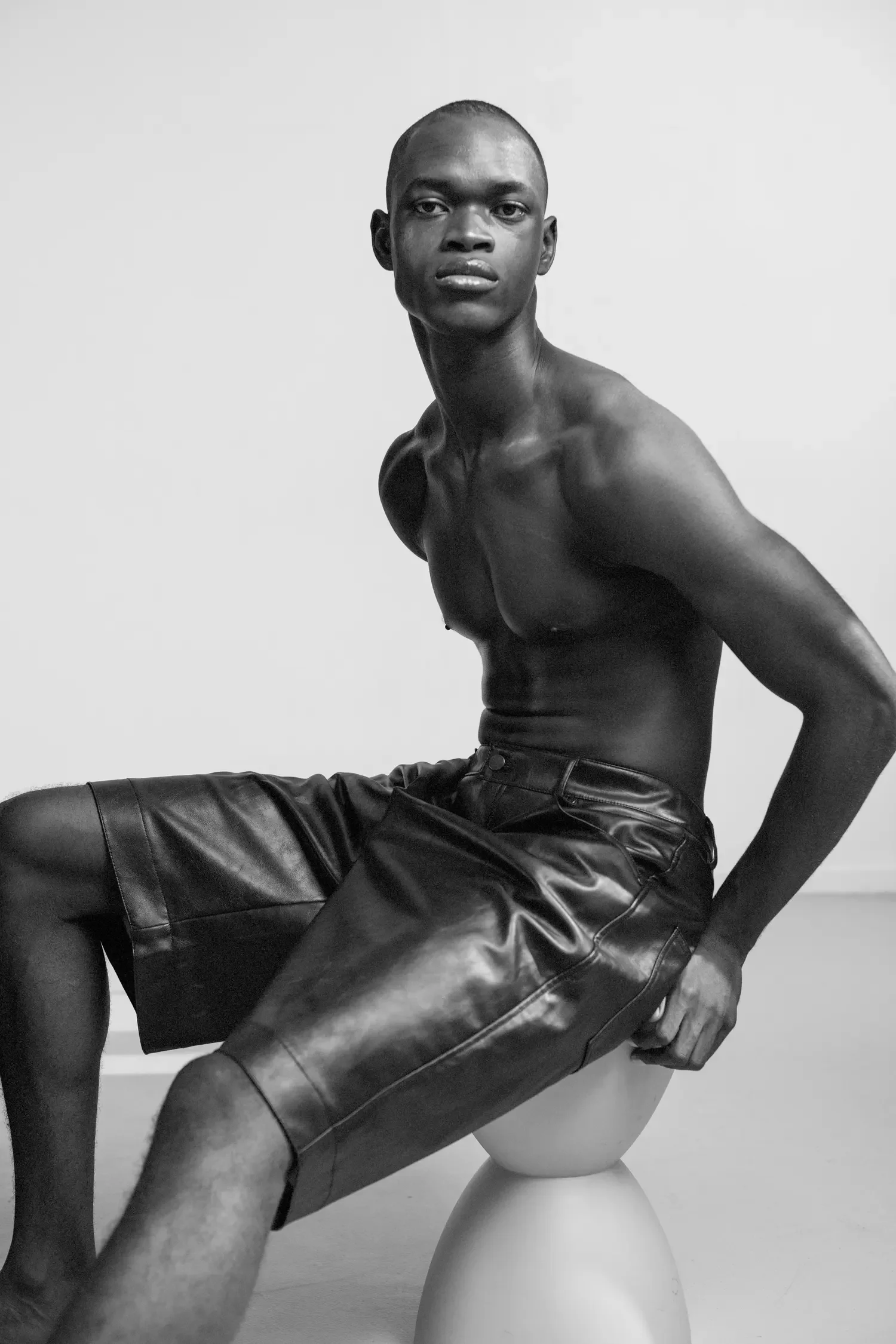mens-fashion-shoot-20.webp
