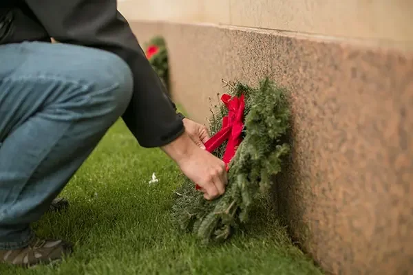 Wreaths Across America Brings Mobile Education Exhibit To Veterans Memorial Park in Pensacola; Wreath Sponsor Program Opens
