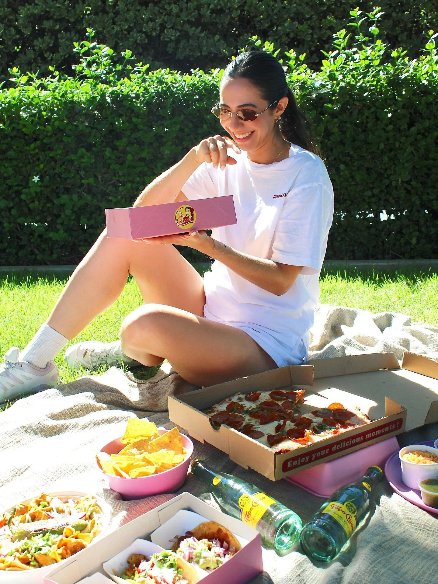 🏓 After pickleball, you already know what time it is&hellip;.taco time. 🌮✨ 

Come off the court and straight into your Chicas fix, the ultimate post-game meal. Cool down, fuel up, and keep the vibes going strong!

🛵Order Online: LINK IN BIO
📍 Ins
