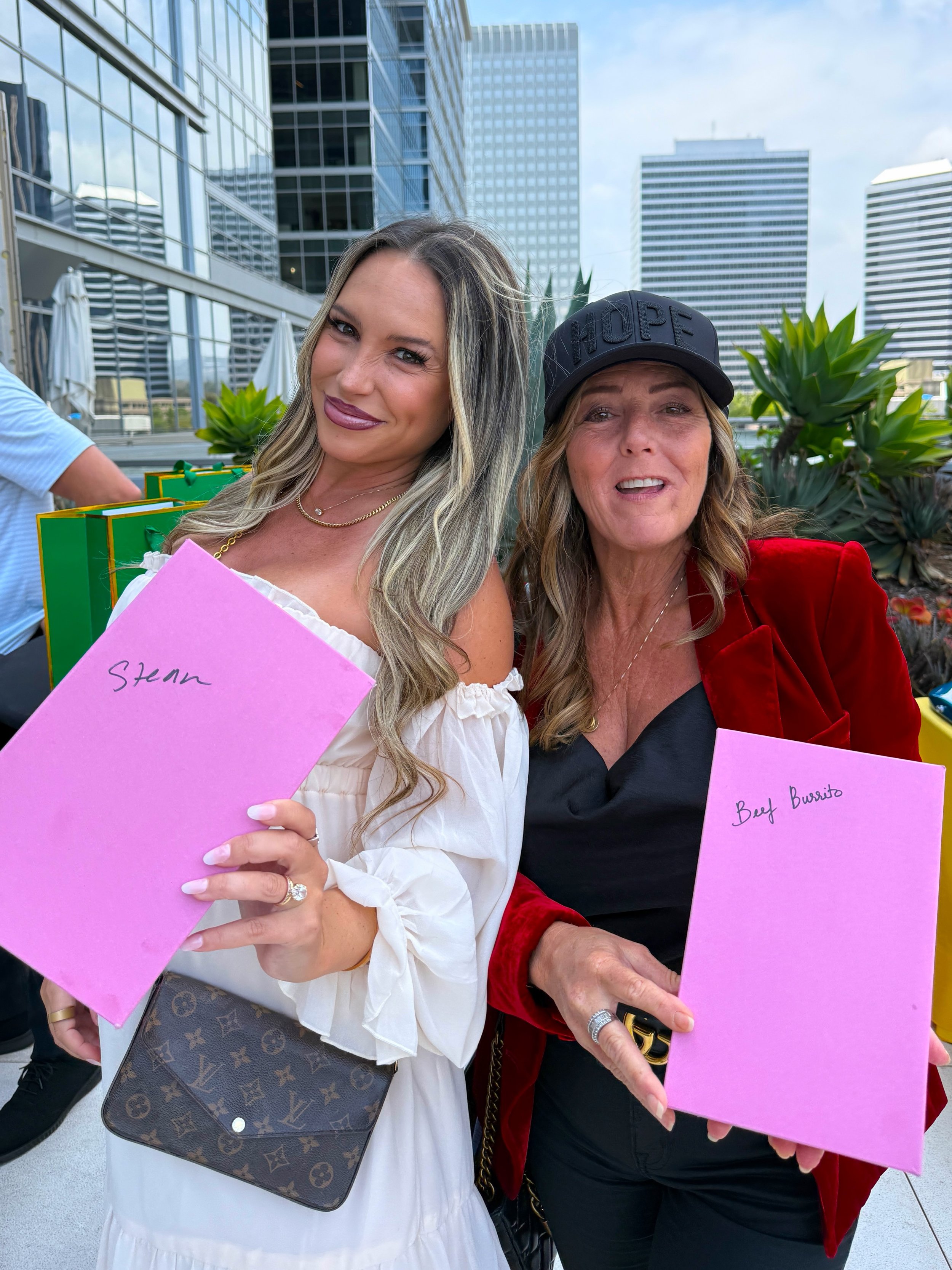 We had the pleasure of sponsoring this year&rsquo;s All In For Hope: Poker Tournament hosted by @cityofhope at @creativeartistsagency &spades;️❤️

Supporting causes close to our hearts while keeping everyone fueled? That&rsquo;s always a winning hand