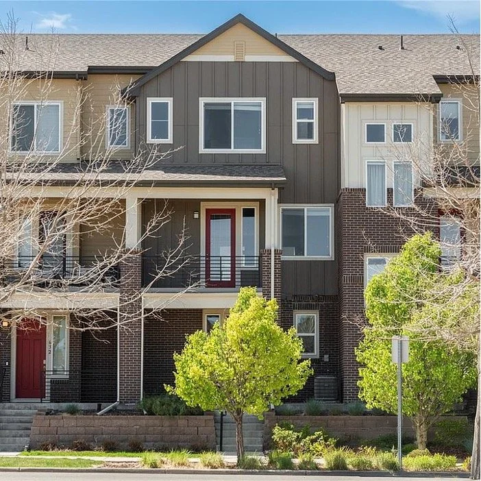 630 e hinsdale ave.jpg