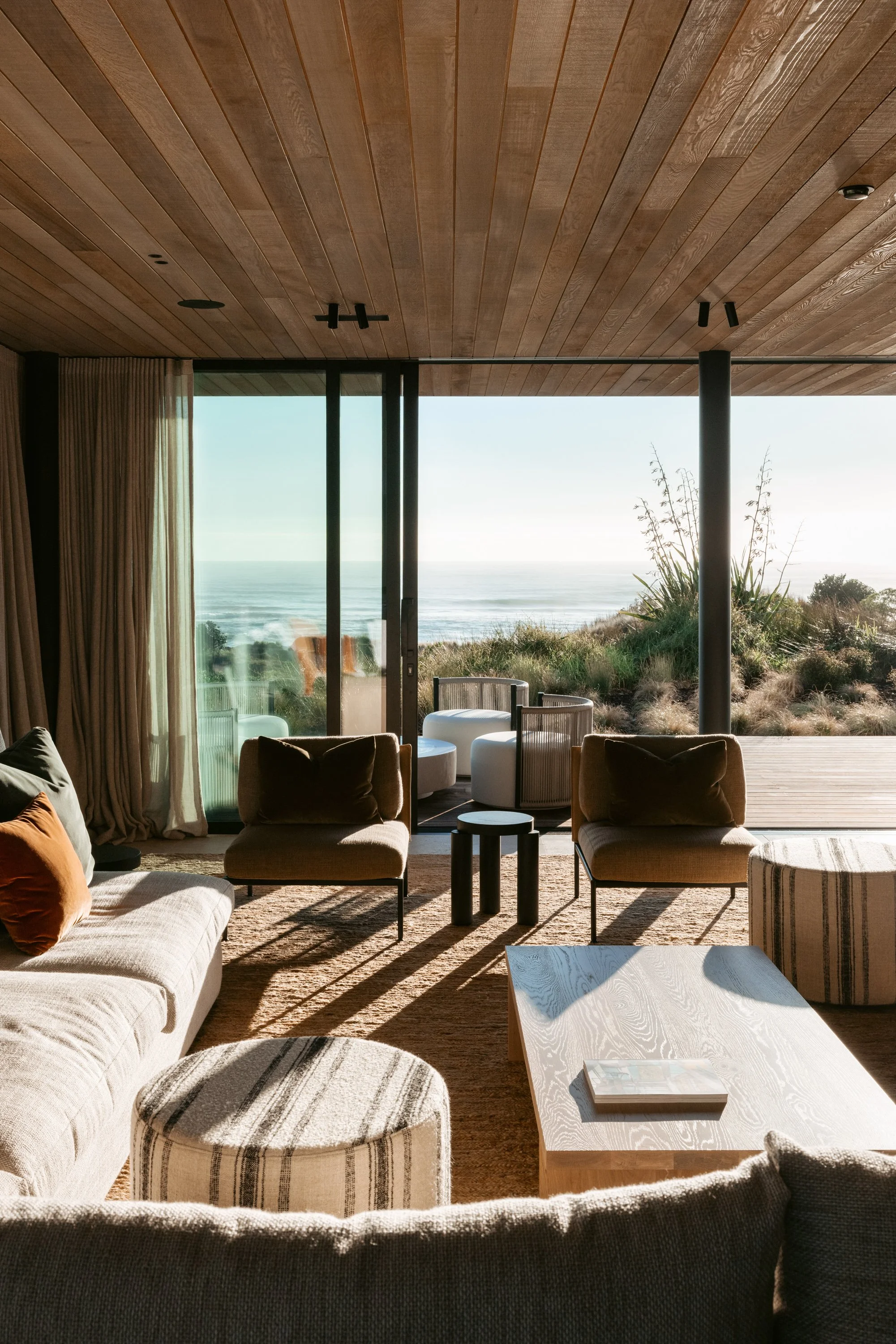 the-retreat-papamoa-living-04.jpg