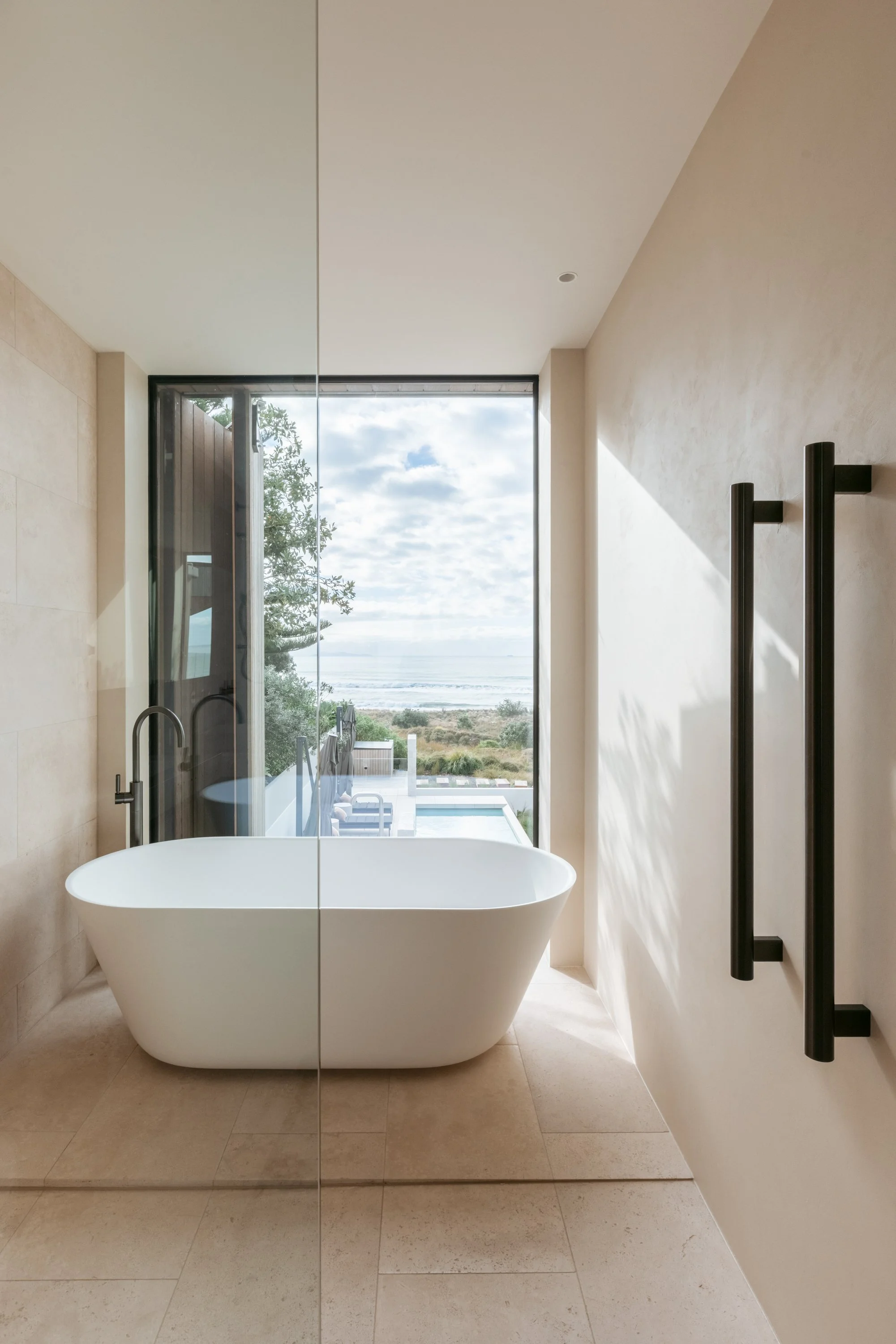 the-retreat-papamoa-bathroom-01.jpg