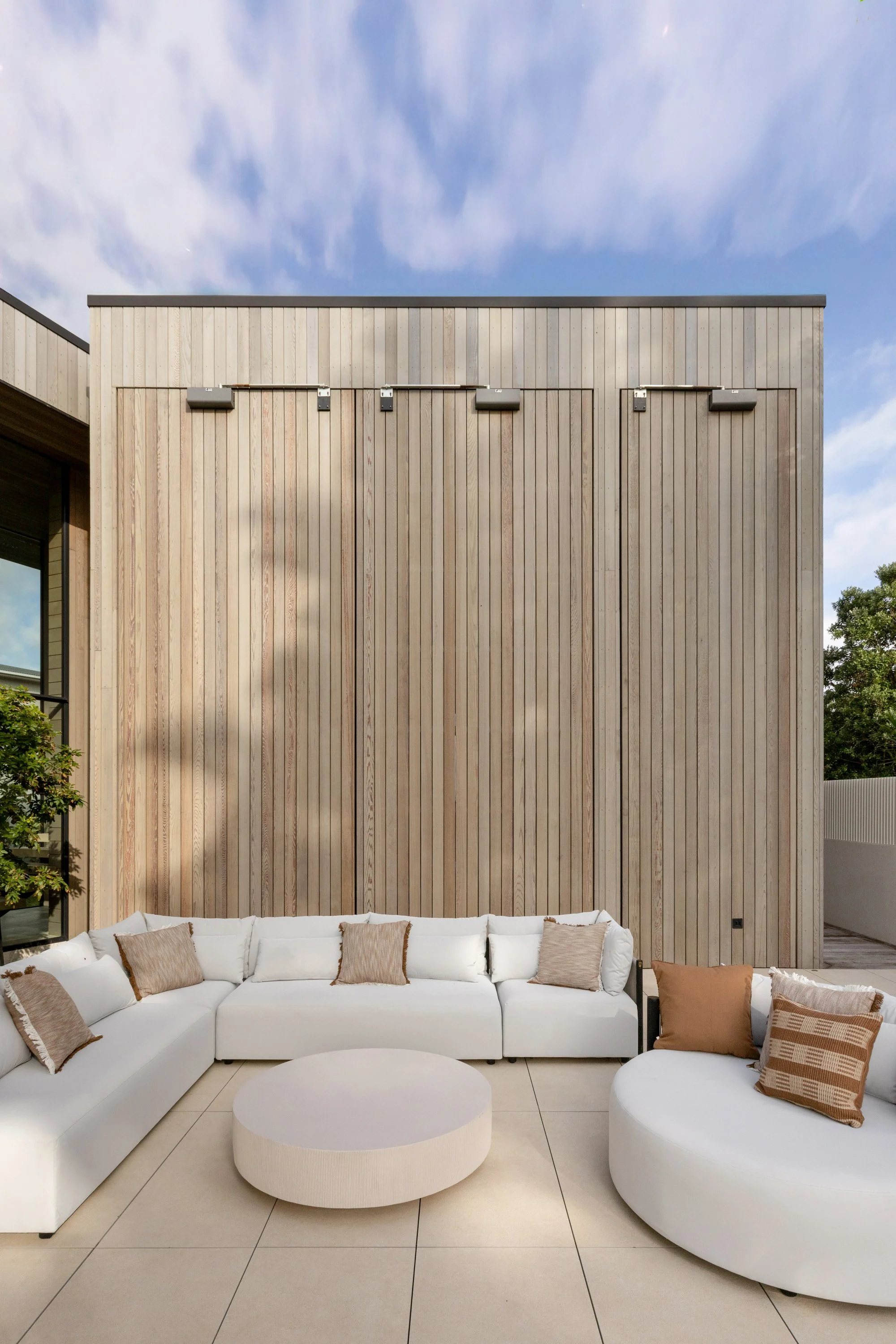 the-retreat-papamoa-outdoor-06.jpg