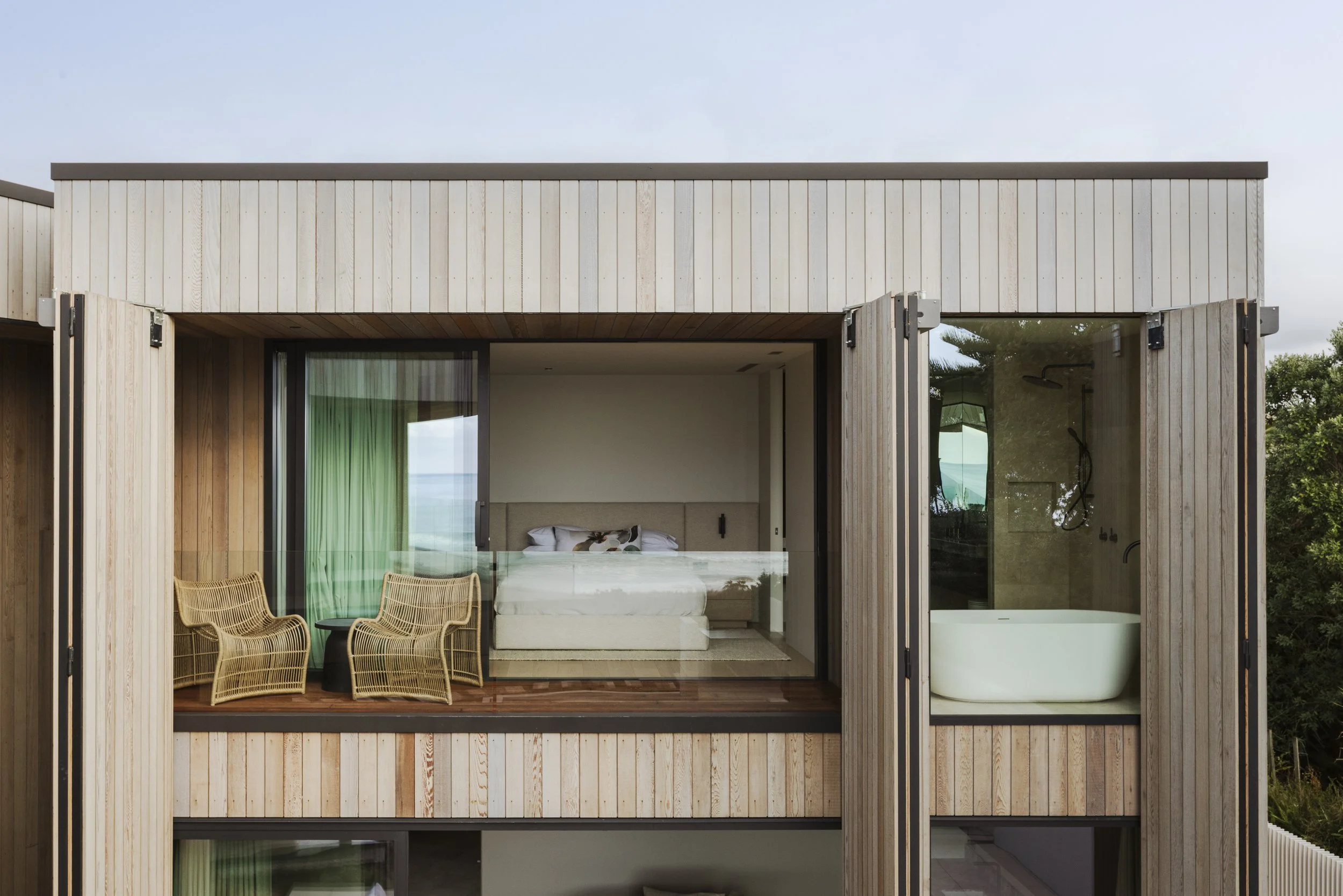 the-retreat-papamoa-bedroom-exterior-01.jpg