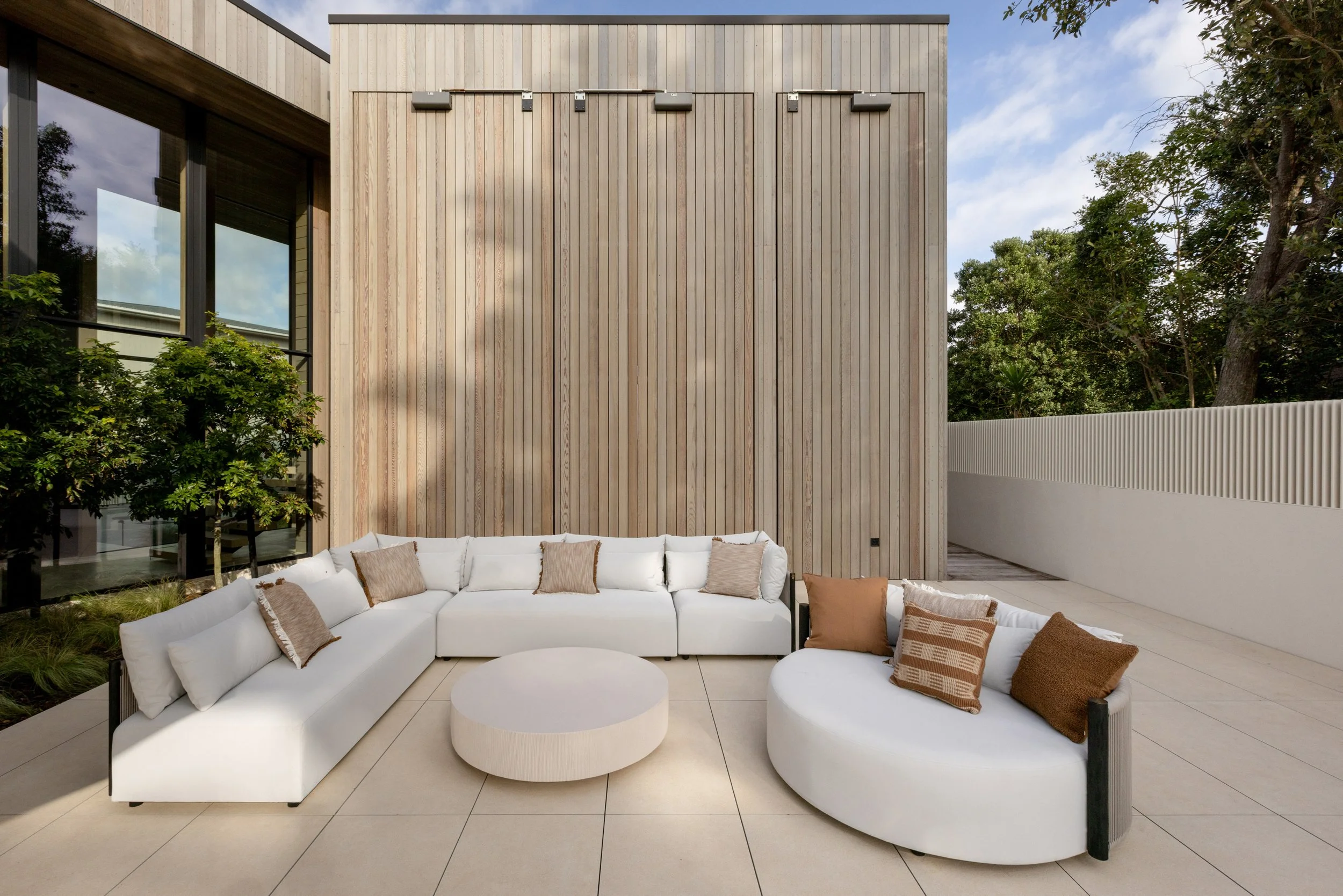 the-retreat-papamoa-outdoor-05.jpg