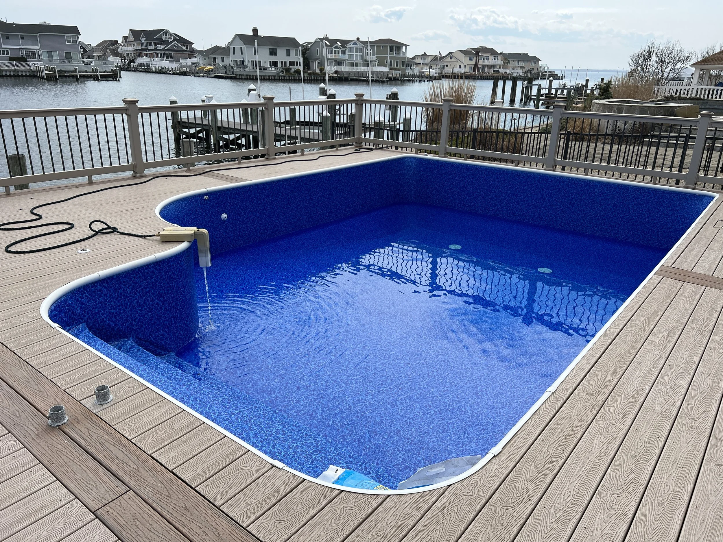 Dark Blue river_IMG_4597.JPG