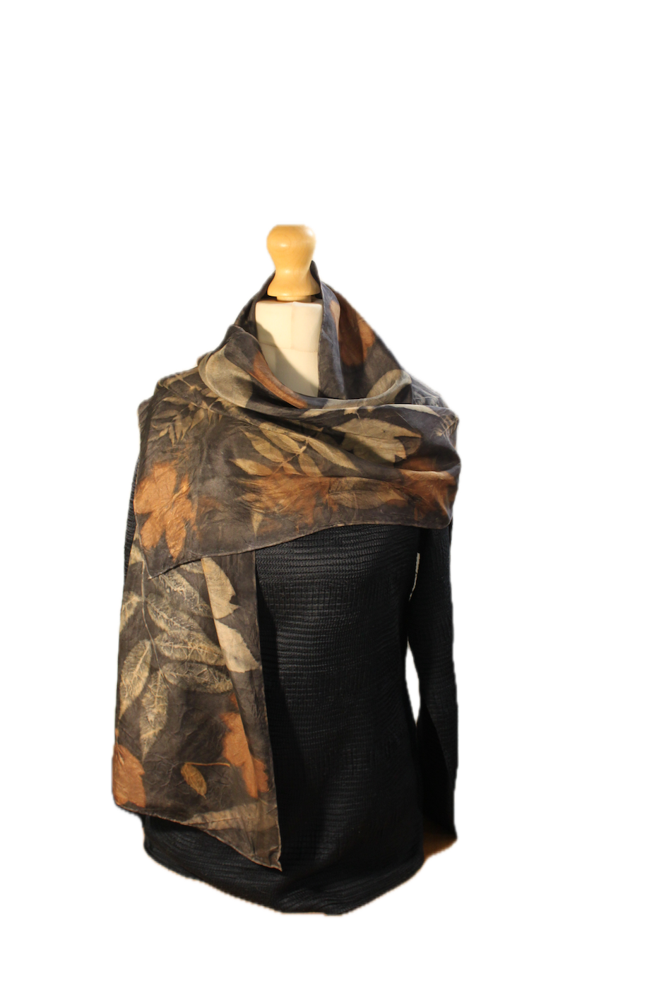 dark blue shoiullder sycamore sumach tulip?.png