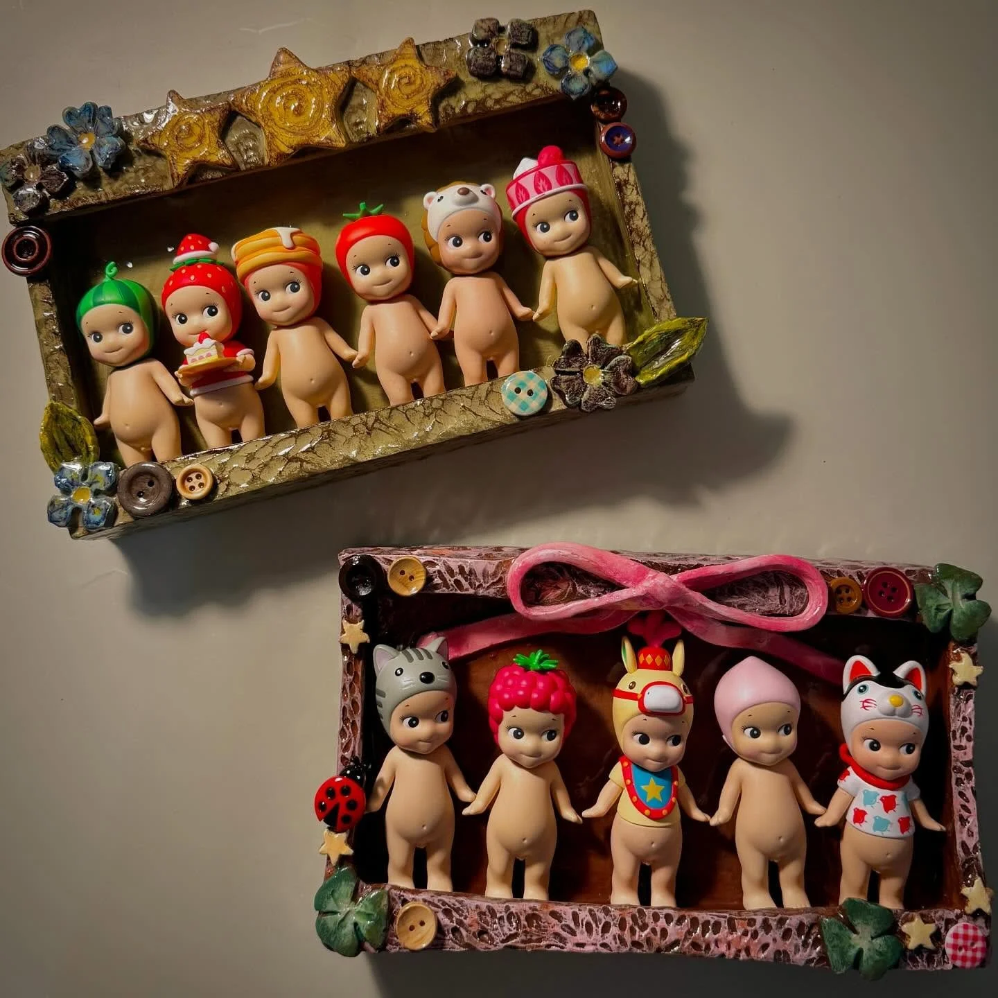 his &amp; hers sonny angel frame 🐞☘️⭐️
@sonnyangel.usa 
made out of clay &amp; acrylic paint