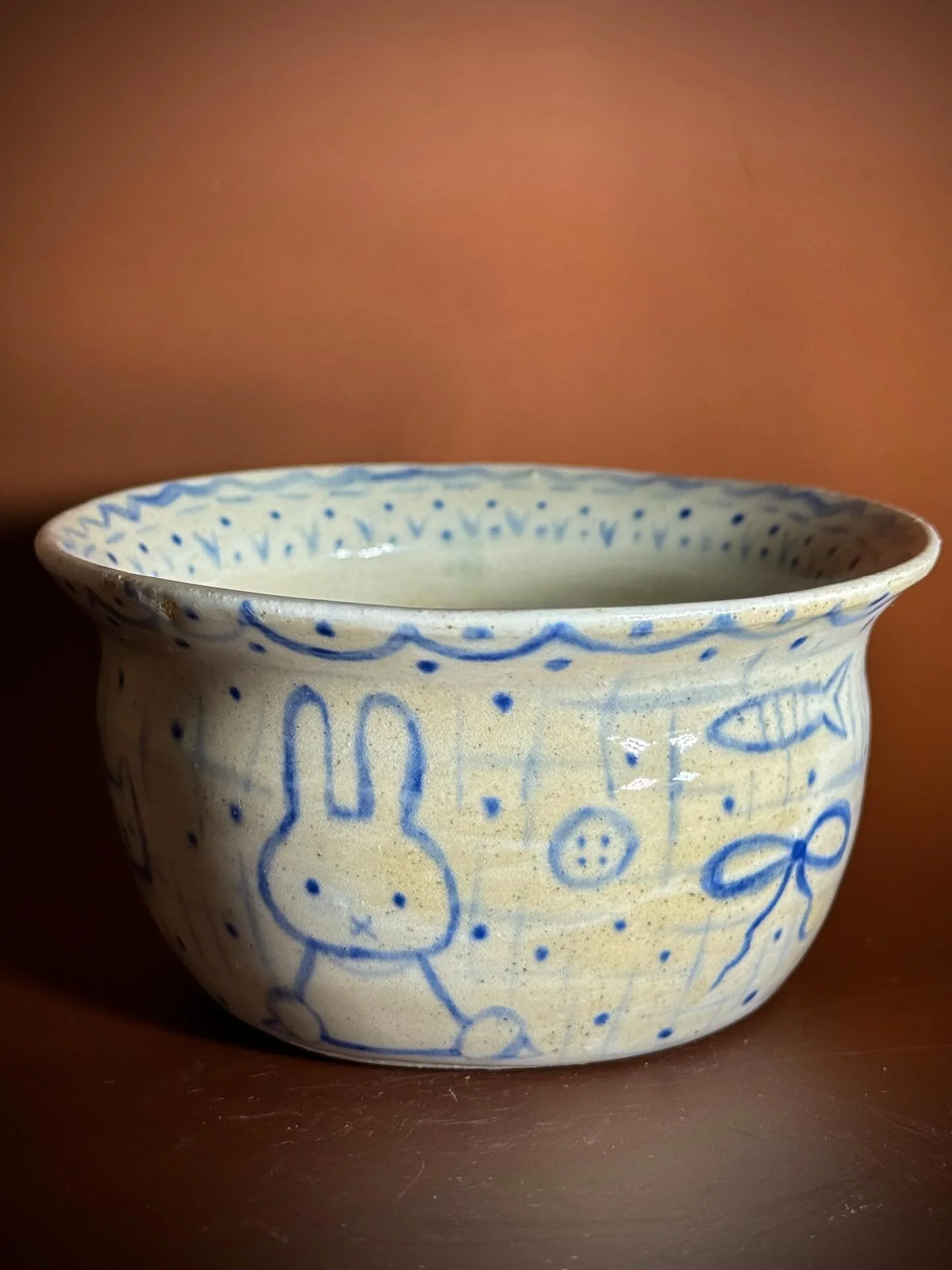 bowl &amp; paint brush holder i made on the pottery wheel🌀🐇🥣🦢