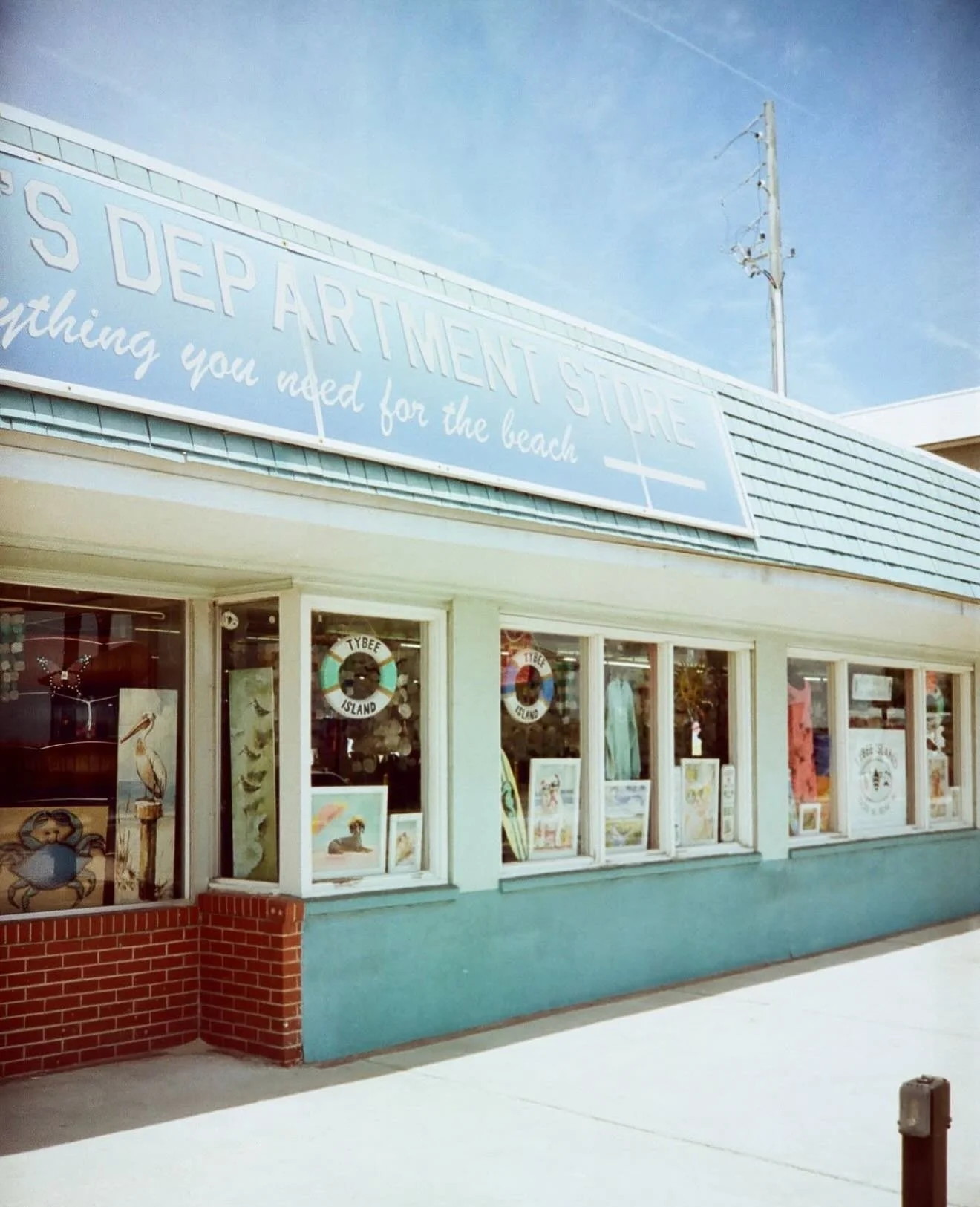 Our noritsu is up and pumping out scans now! And we love some of the stuff that came from @williamsfilmphotography 

Drop us off your next roll! 

#film #savannahgeorgia #photography #noritsu #filmlab