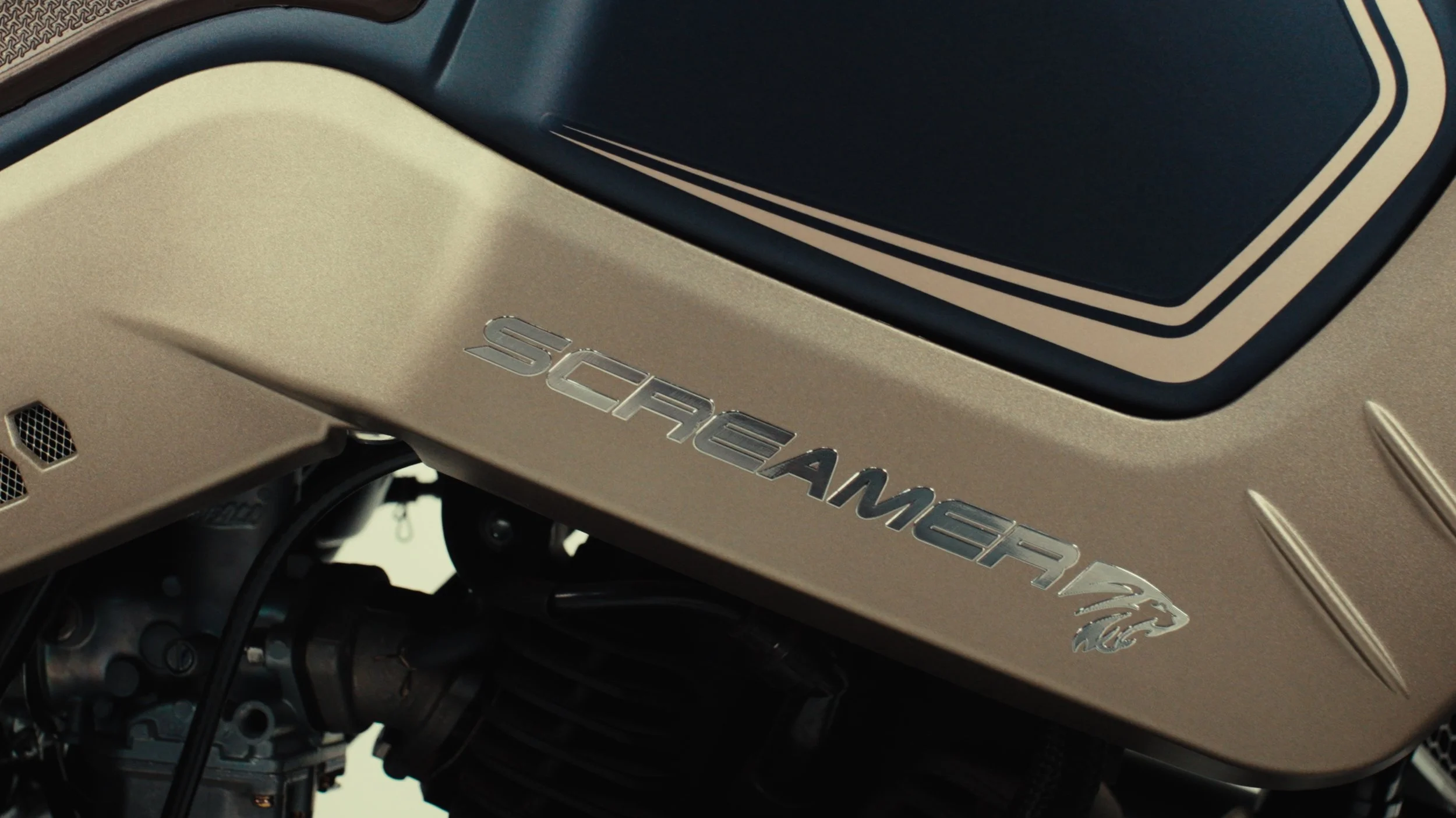 SCREAMER-5.jpg