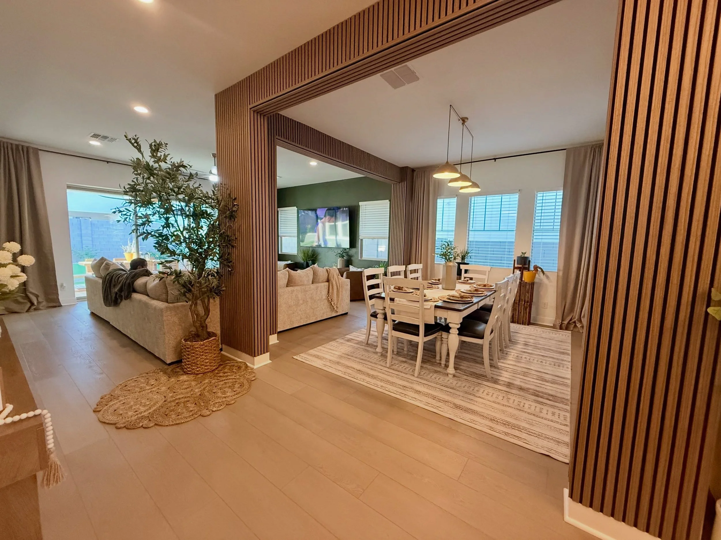 Reimagine your dining space! This project utilized 12 of our Medium Oak acoustic panels and was completed &amp; installed for less than $2,000 😳 #santanvalley #accentwall #acousticpanels