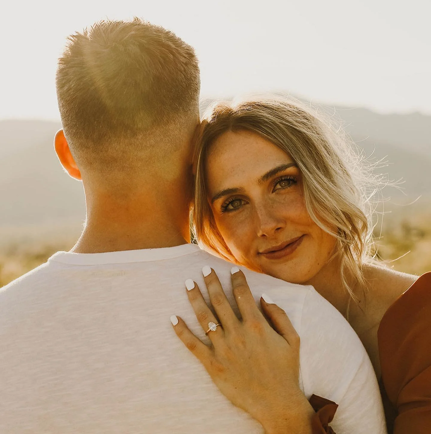Forever obsessed with golden hour and for friends who will take the adventure to go anywhere 
.
.
.
.
.
.
.
#arizonaphotographer #arizonaengagementphotographer #arizonacouplesphotographer #arizonacouplephotographer #elopementphotographer #phoenixcoup