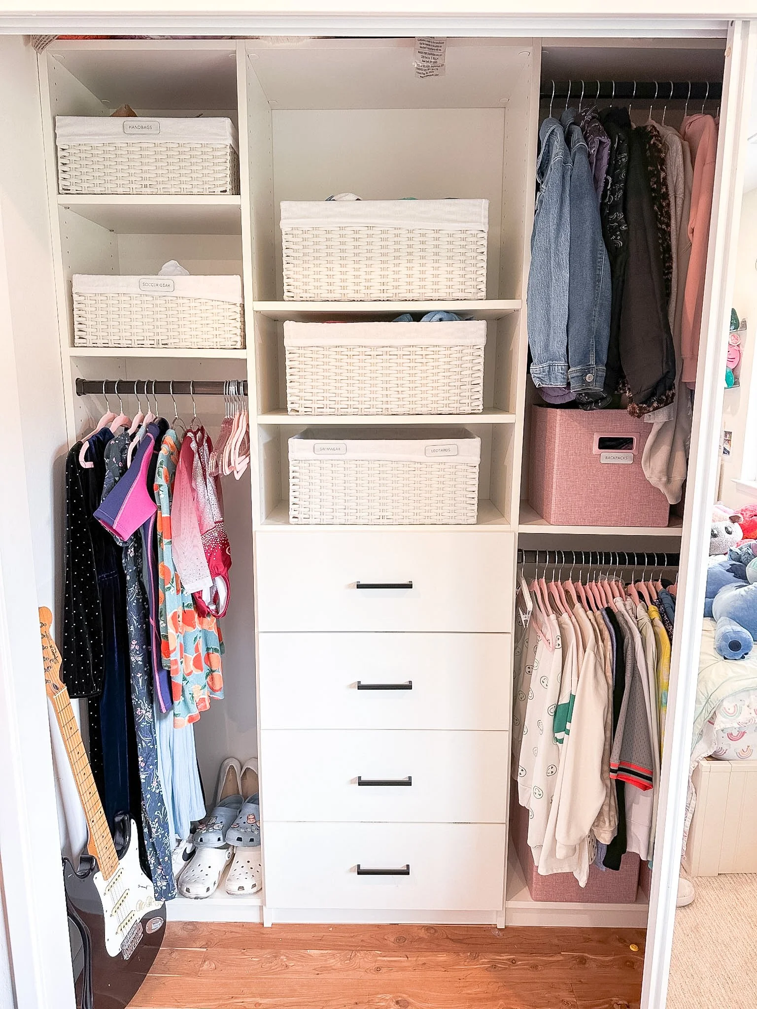 Girl's Closet Organization