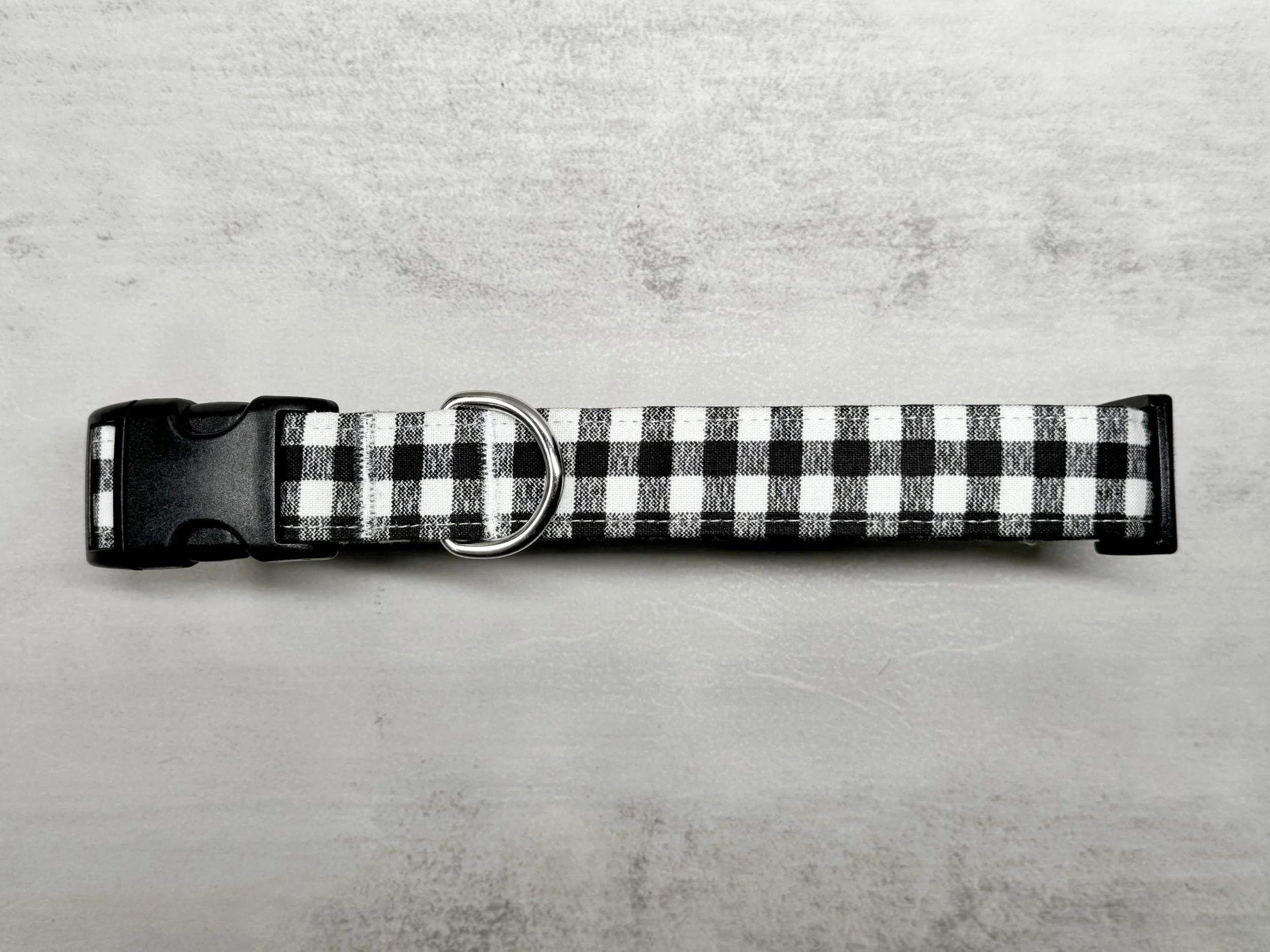 BlackWhitePlaidCollar.jpg