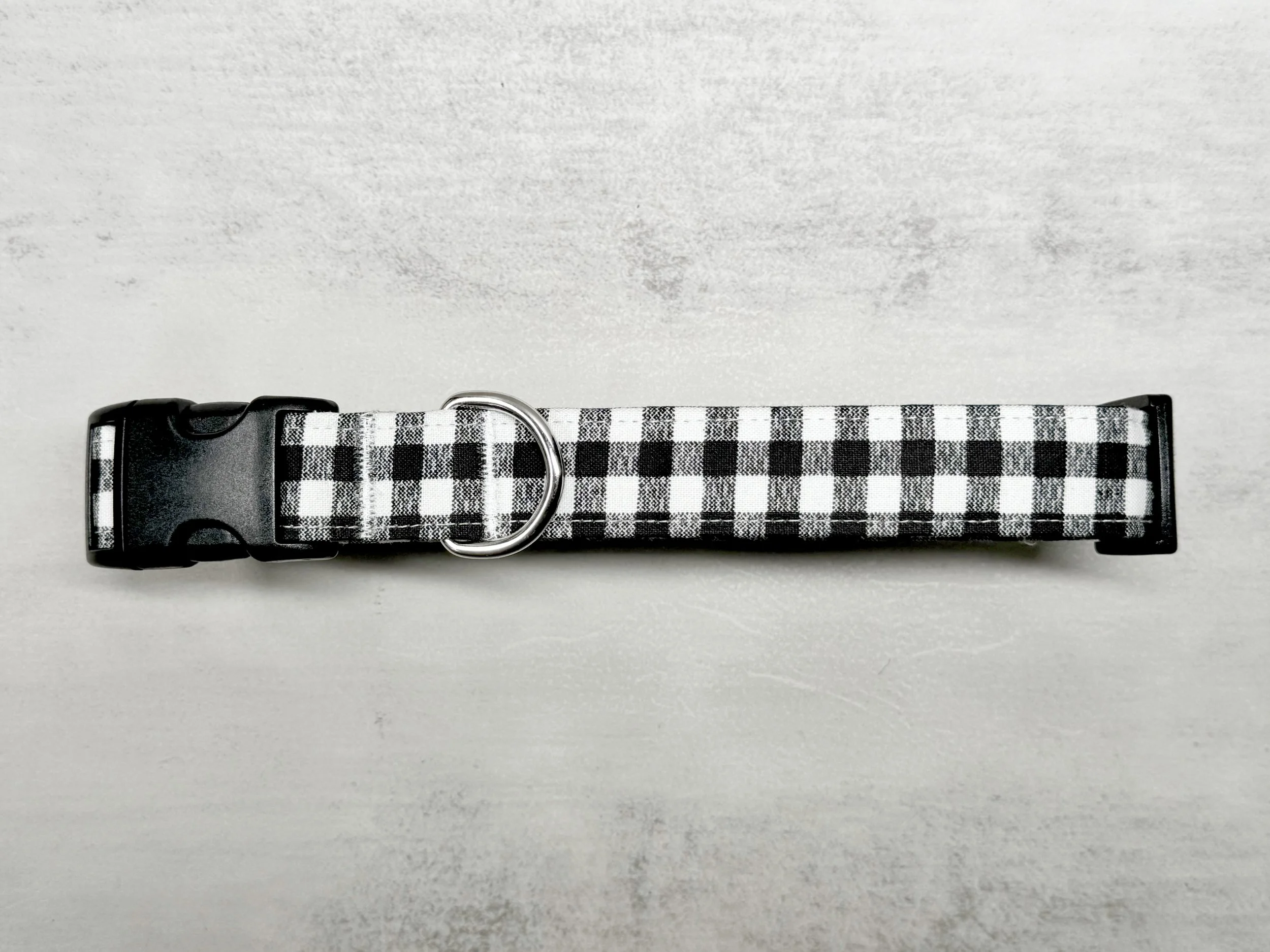BlackWhitePlaidCollar2.jpg