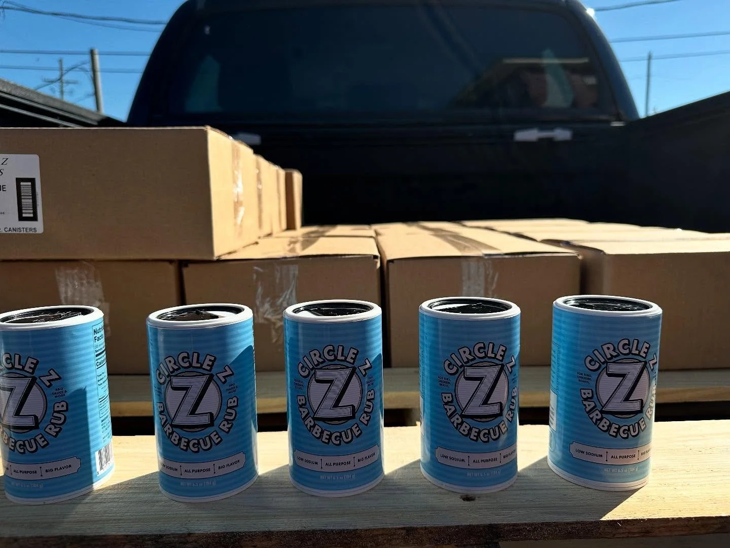 Introducing Circle Z Barbecue Rub! Perfect for ribs, brisket, bbq sauce, and baked beans.  Simple ingredients, big flavor! @circlezfoods #wjsmokehouse #southernandsmoked
