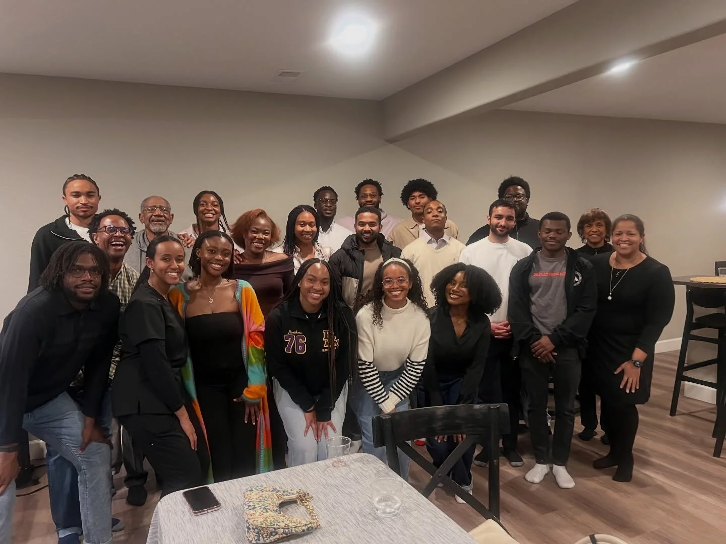 👨🏽&zwj;⚕️👩🏽&zwj;⚕️🩺