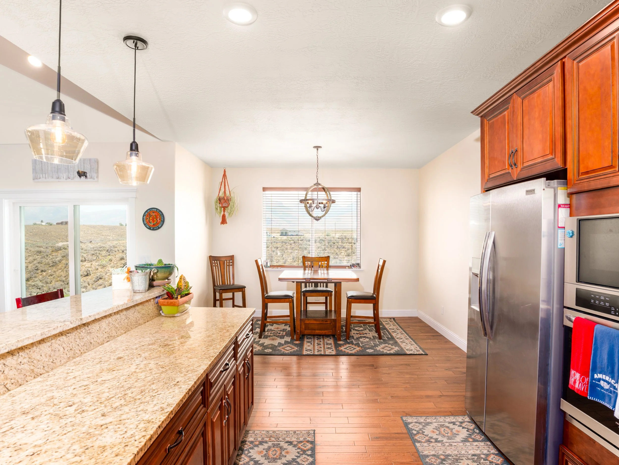 What Do Buyers Notice First in Real Estate Listing Photos?