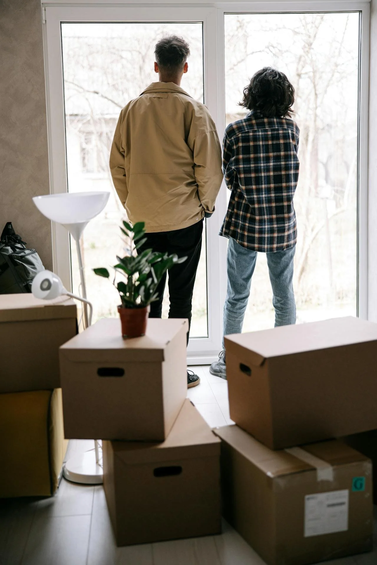 Most buyers are waiting for rate cuts… but the smart ones are watching this moment.