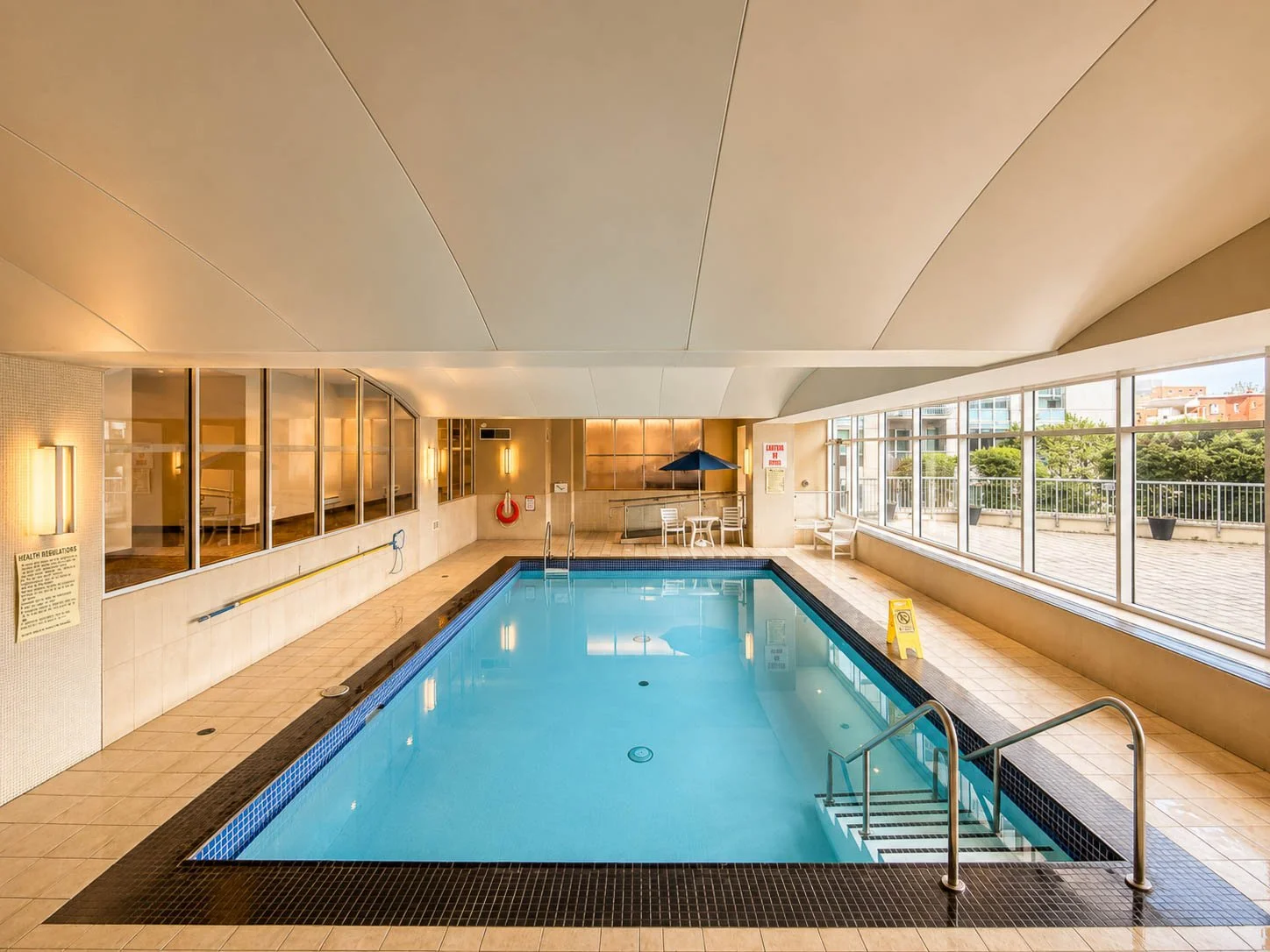Pool.jpg