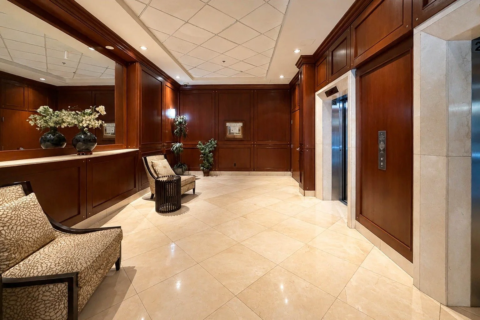 02_Lobby.jpg