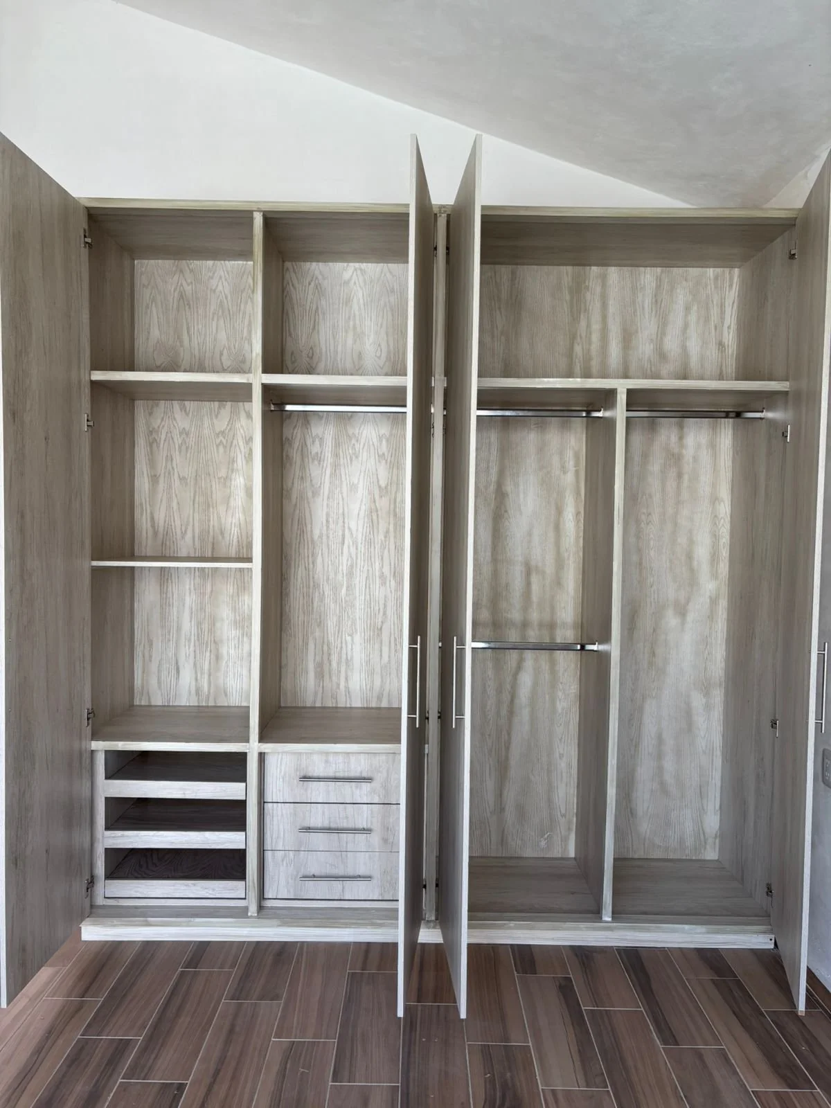 WhatsApp Image 2026-01-10 at 17.17.18 (4).jpeg