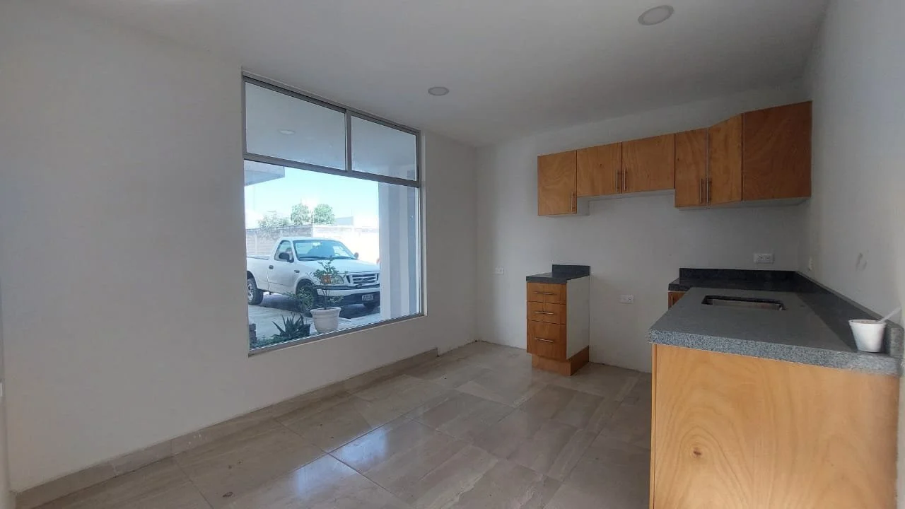 WhatsApp Image 2025-11-06 at 16.41.31 (10).jpeg