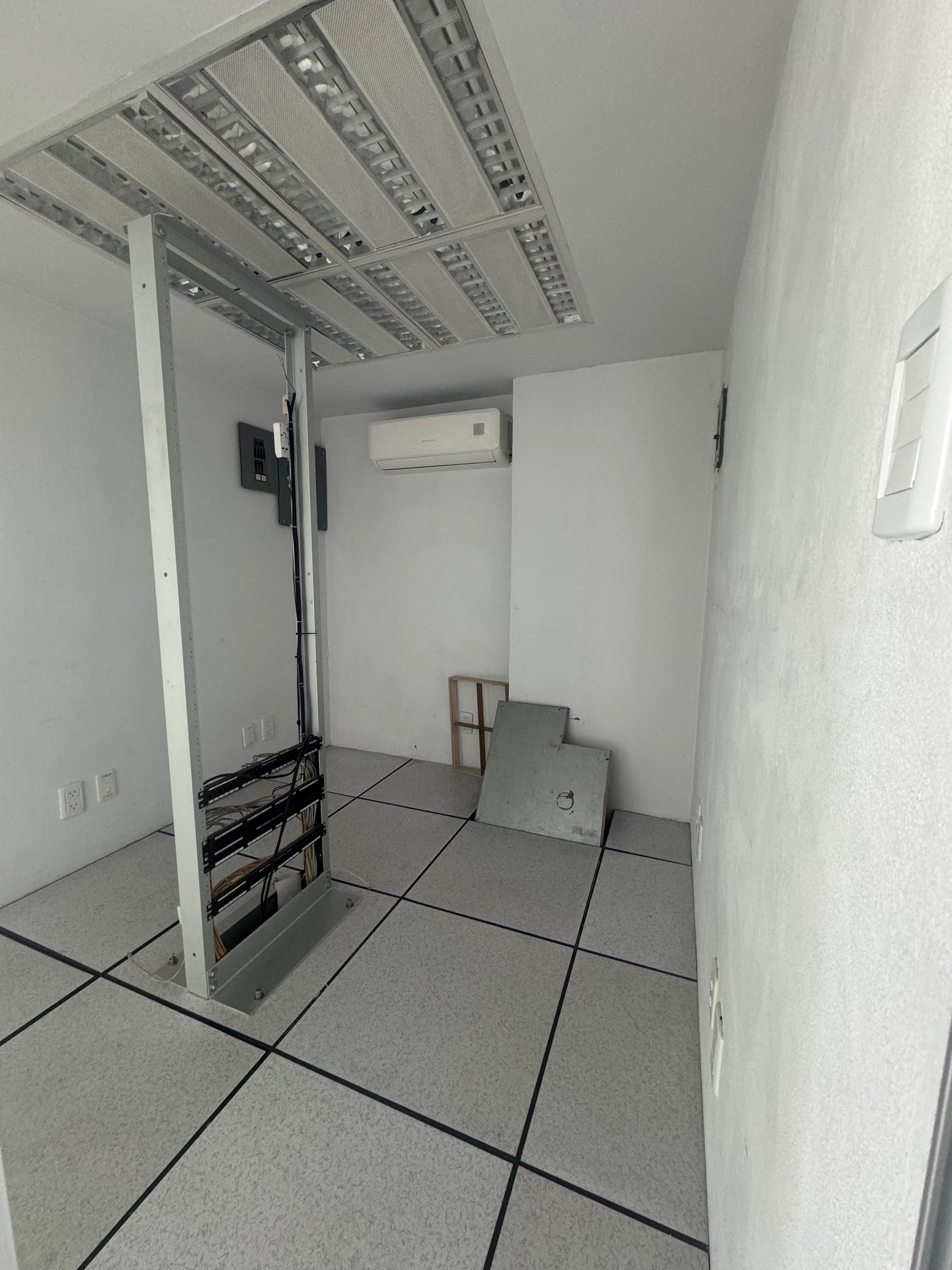 WhatsApp Image 2025-11-16 at 15.21.05 (17).jpeg