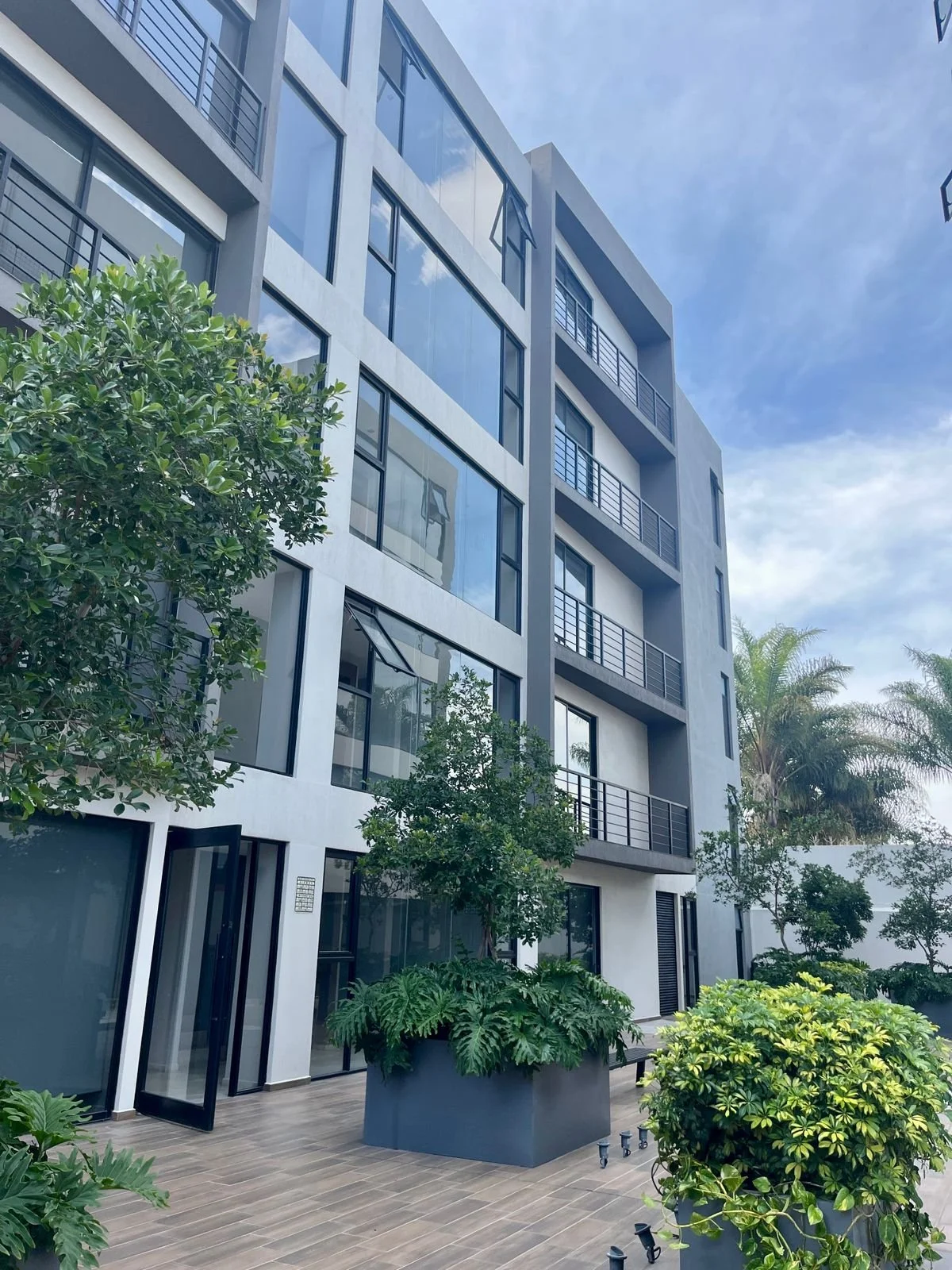 WhatsApp Image 2025-12-03 at 17.04.23 (8).jpeg