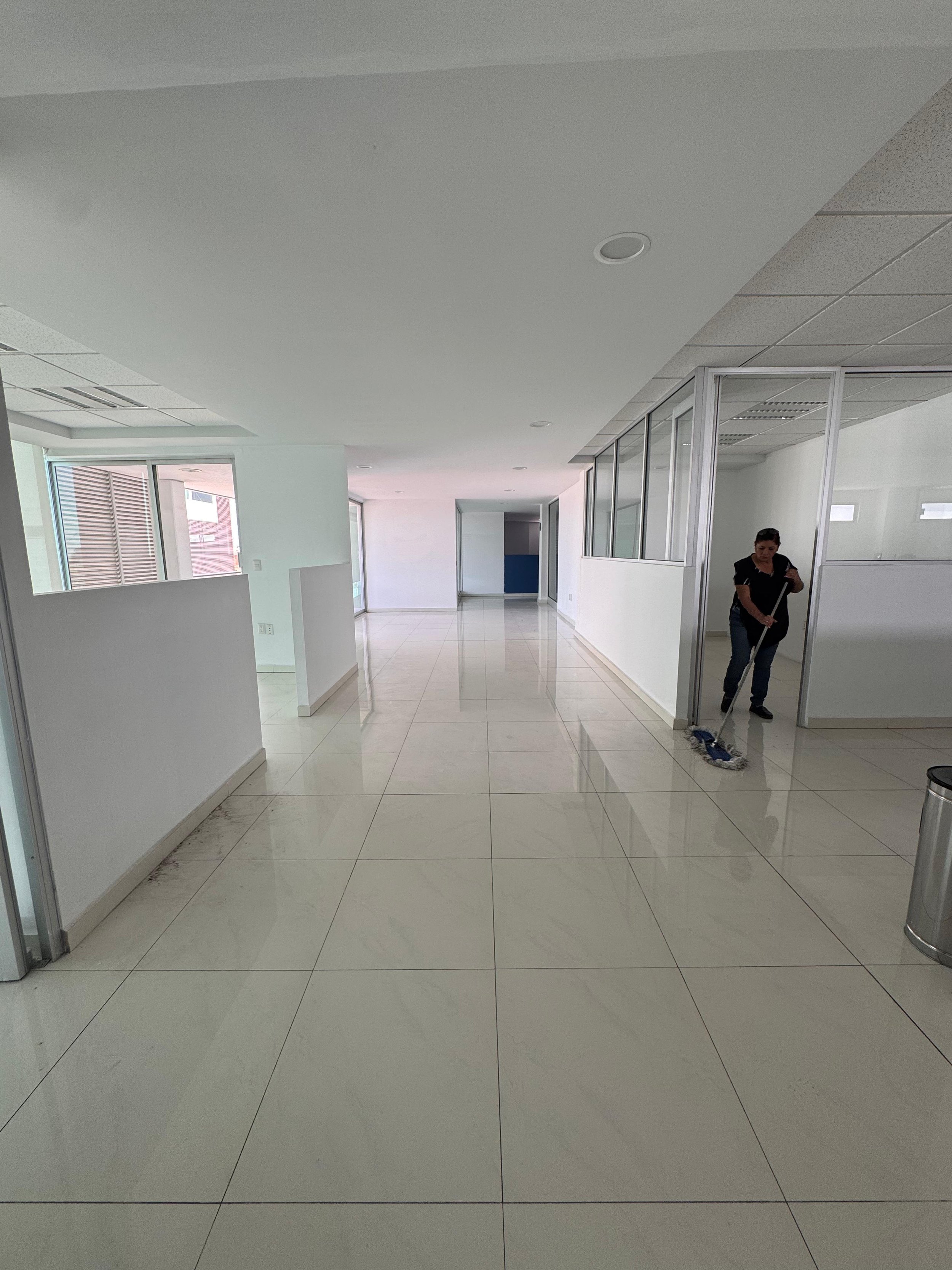 WhatsApp Image 2025-11-16 at 15.21.07 (11).jpeg