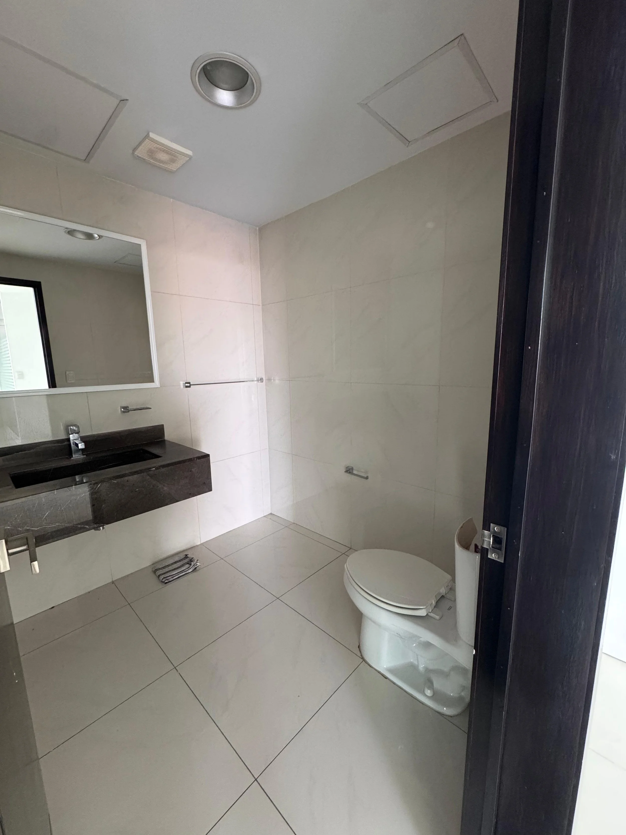 WhatsApp Image 2025-11-16 at 15.21.08 (4).jpeg