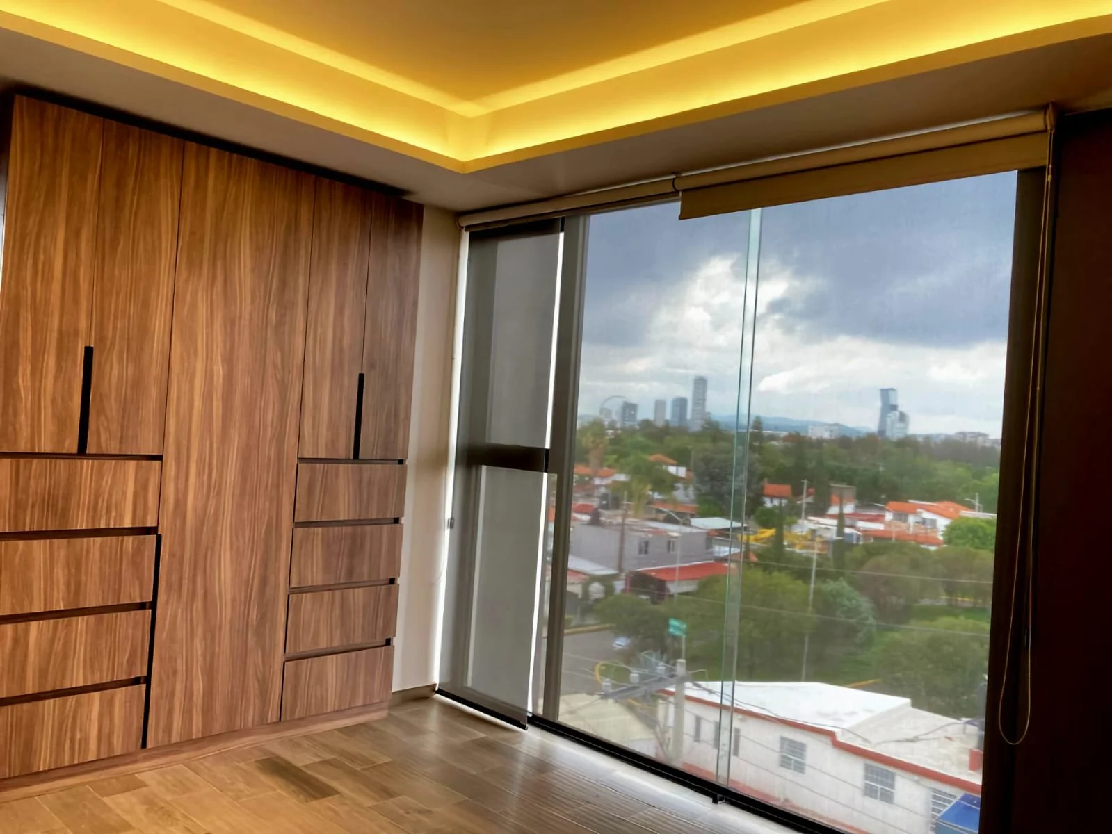 WhatsApp Image 2025-12-03 at 17.05.37 (3).jpeg