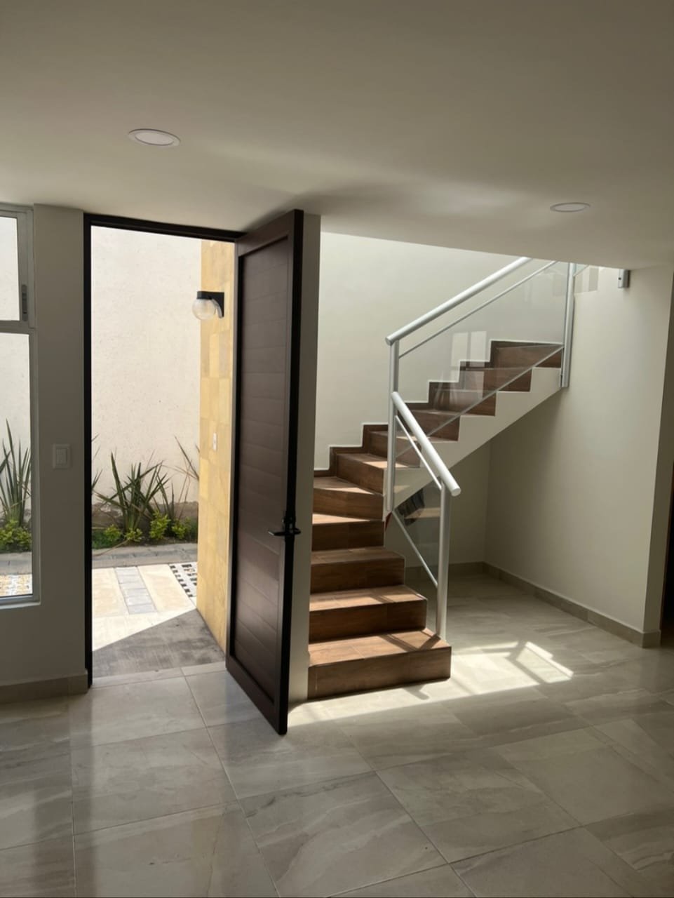 WhatsApp Image 2025-11-06 at 16.41.29 (4).jpeg