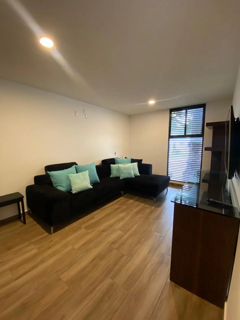 WhatsApp Image 2025-11-01 at 10.03.49.jpeg