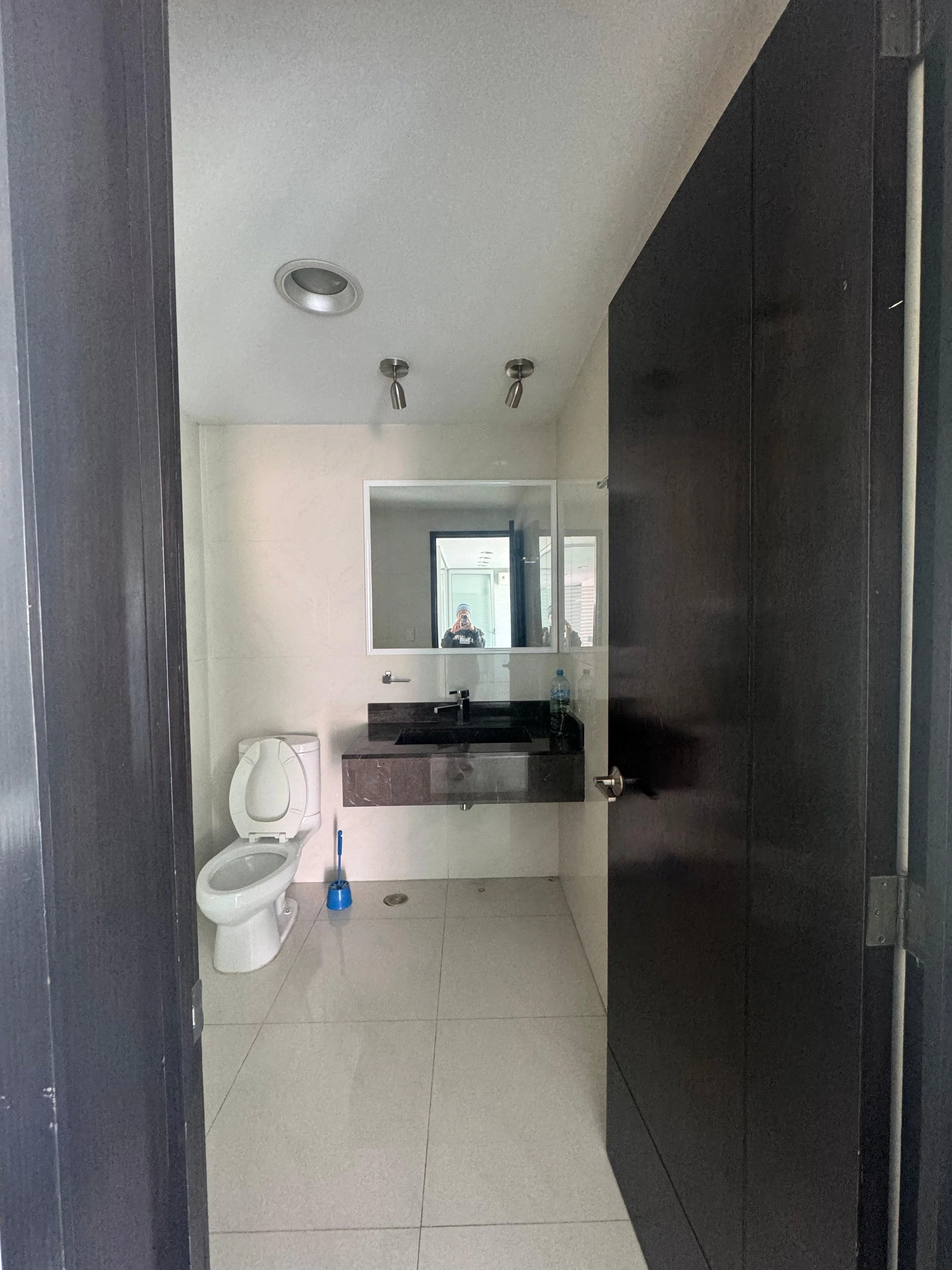 WhatsApp Image 2025-11-16 at 15.21.06 (18).jpeg