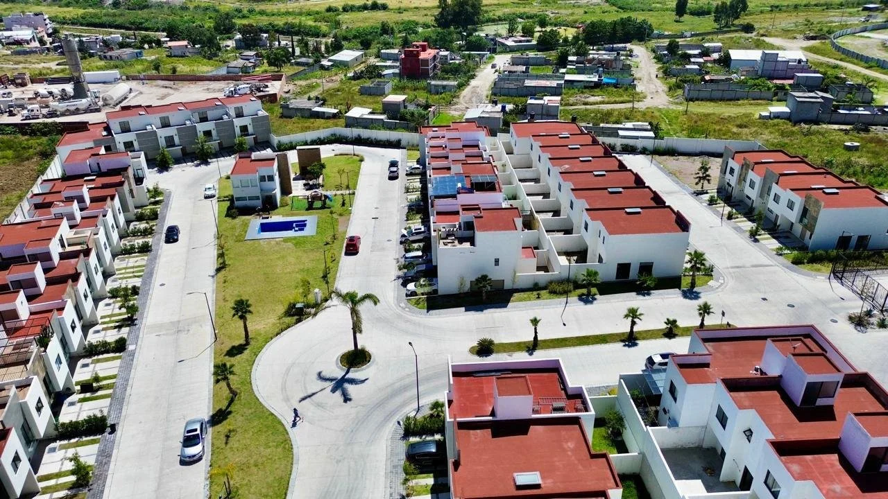 WhatsApp Image 2025-08-07 at 18.29.21.jpeg