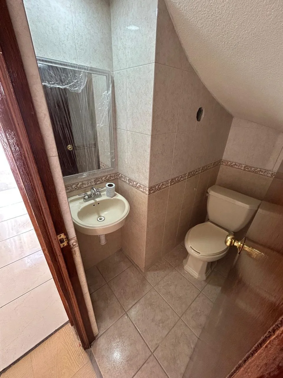 WhatsApp Image 2025-11-02 at 22.42.49 (3).jpeg