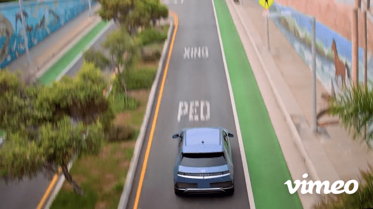 Hyundai.gif