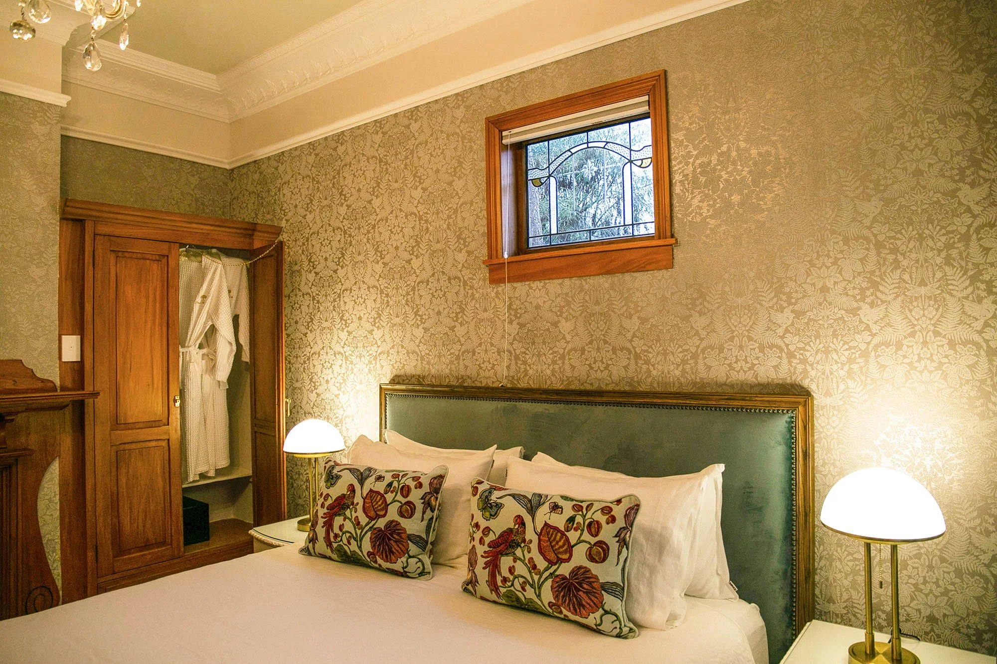 Kererū Room1_detail1_e.jpg