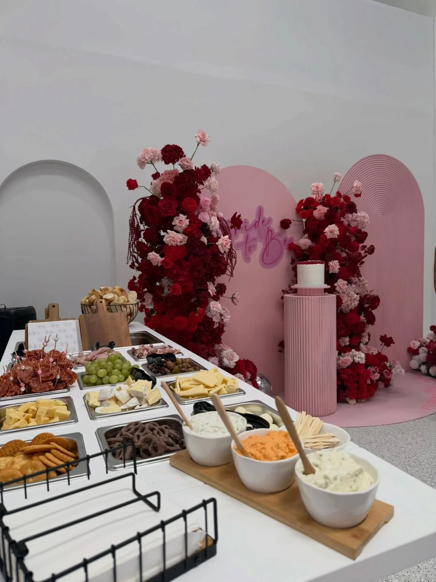 A little bit of everything, beautifully arranged ✨🧀
Our antipasto graze cart bringing the perfect mix of fresh, savoury, and indulgent bites to your event! 

#antipasto #charcuterieboard #grazecart #eventplaning #cateringmelbourne