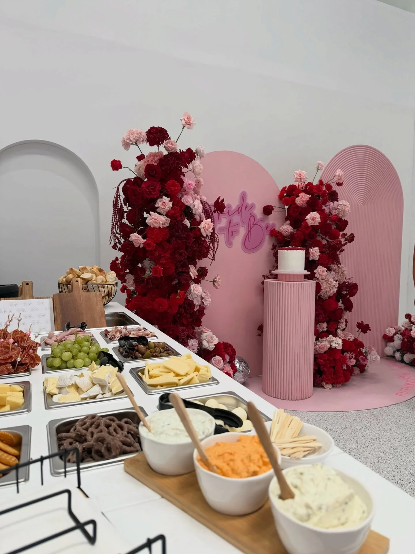 POV: you booked the graze cart and now your guests won&rsquo;t stop talking about it 😮&zwj;🔥

#melbourneeat #melbourneevents #grazecart #charcuteriecart #charcuterie