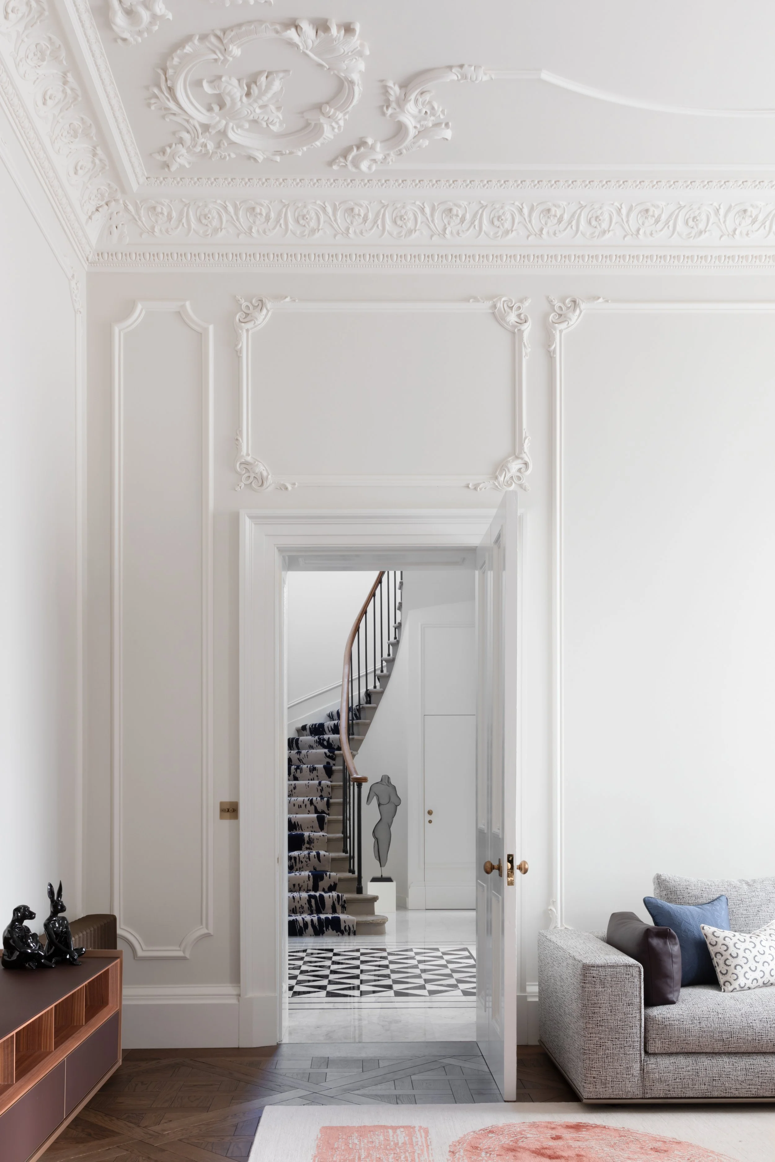 Paul Craig
07776 232 280
www.pcraig.co.uk
p@pcraig.co.uk
Follow me on instagram @paullmcraig