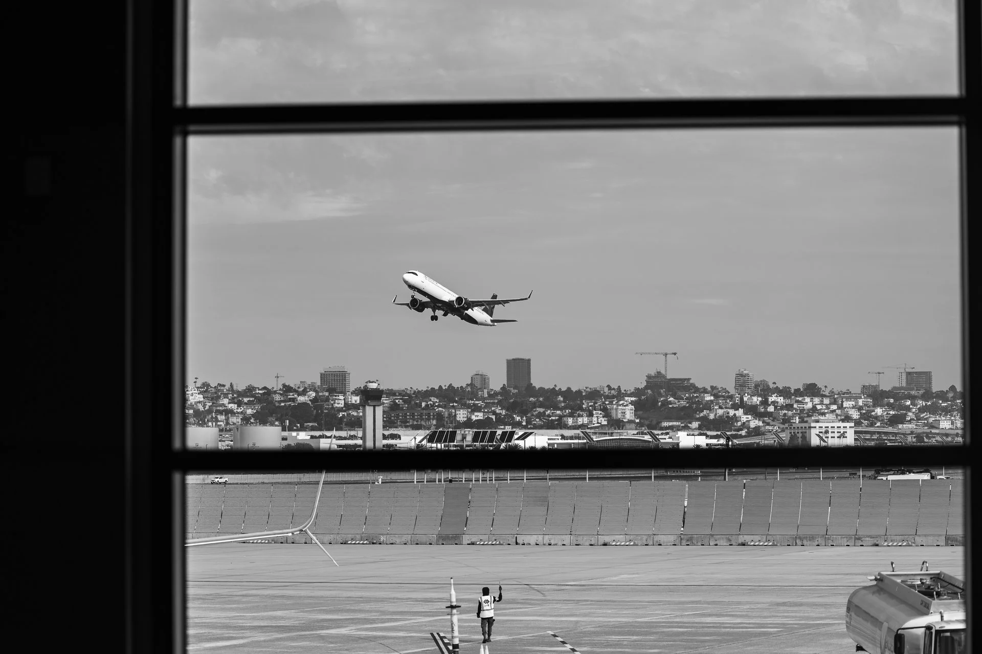 012226-San Diego Airport-Social-4.jpg