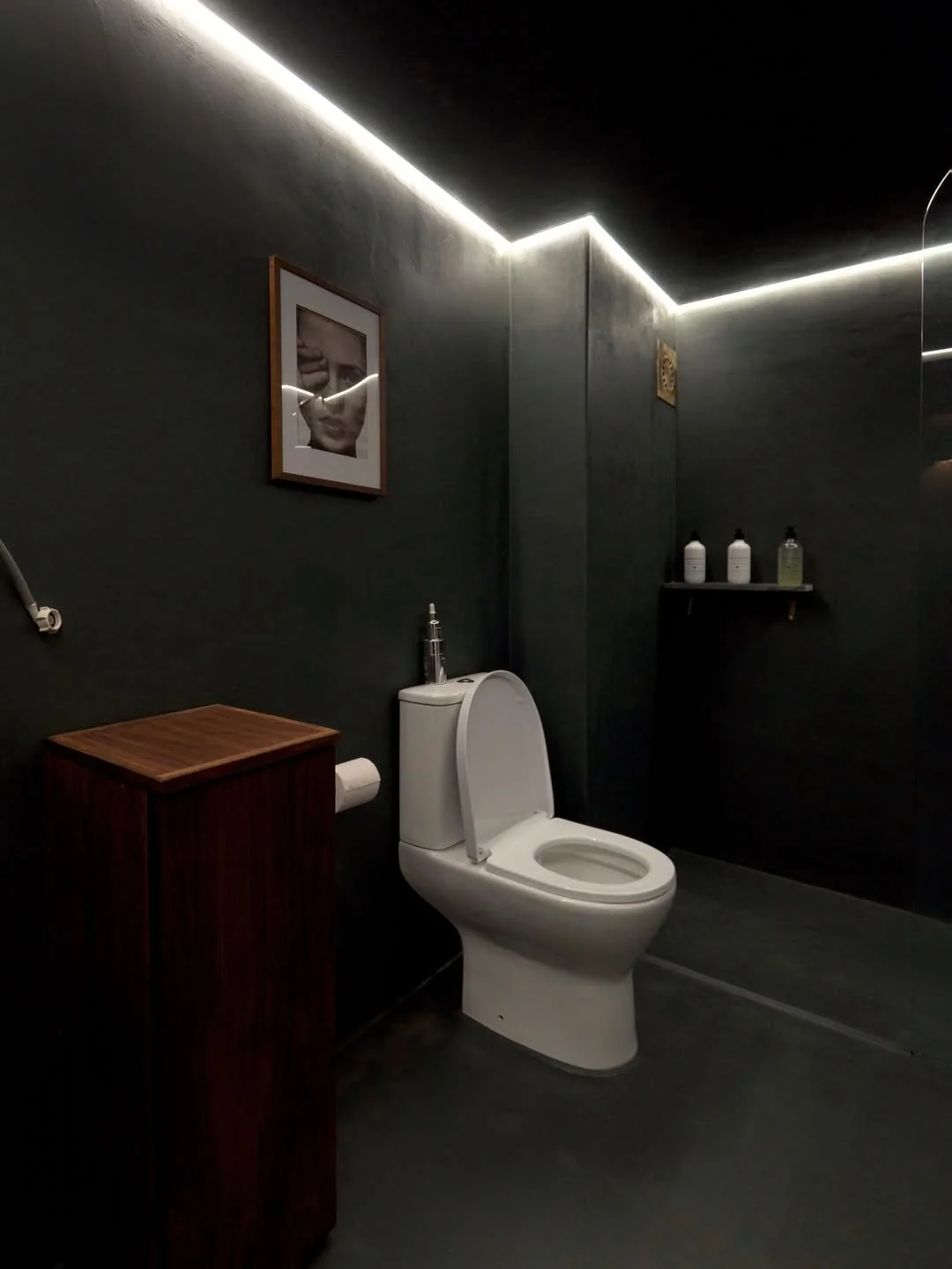 microcement bathroom