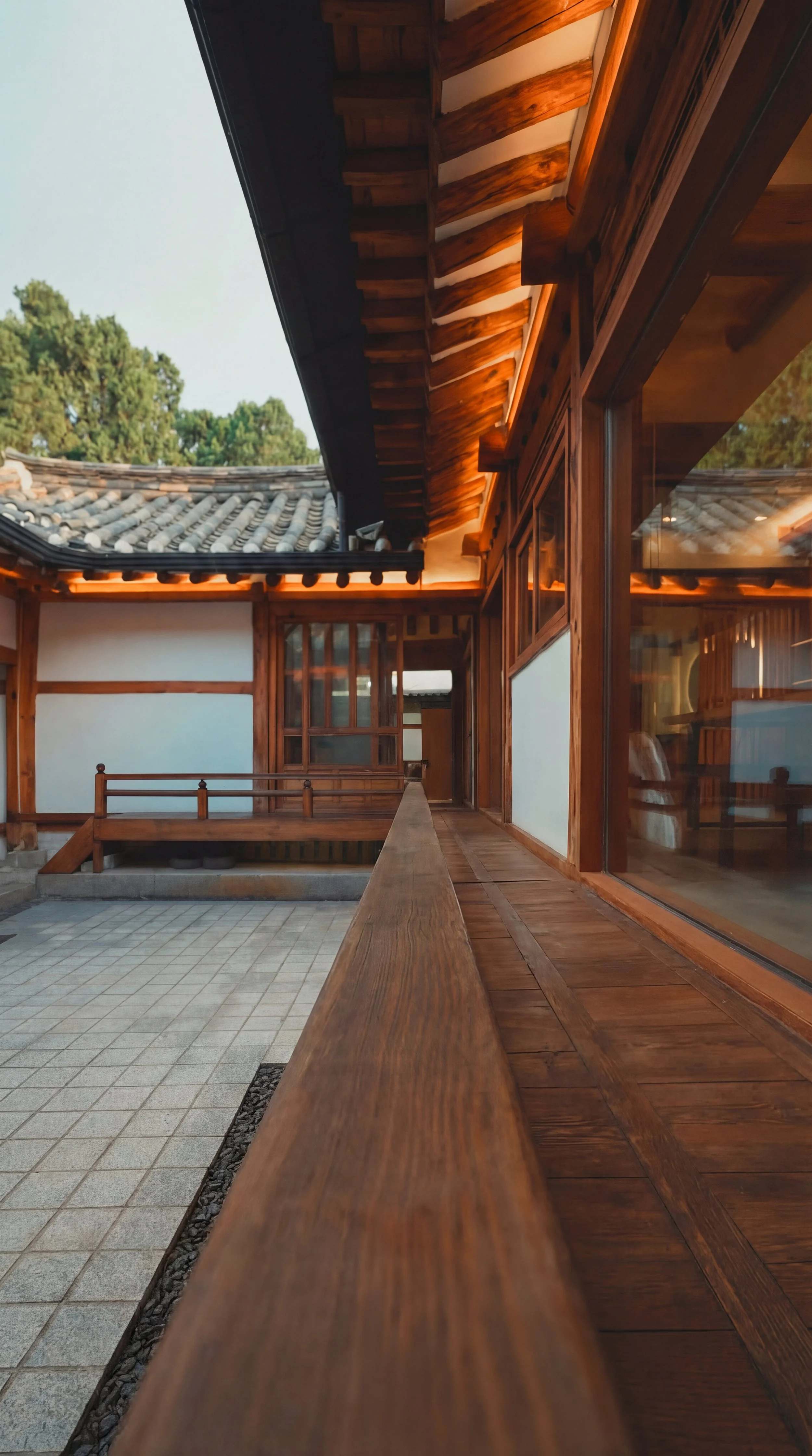 Large-Hanok-Seoul-Review-Good-For-Family.png